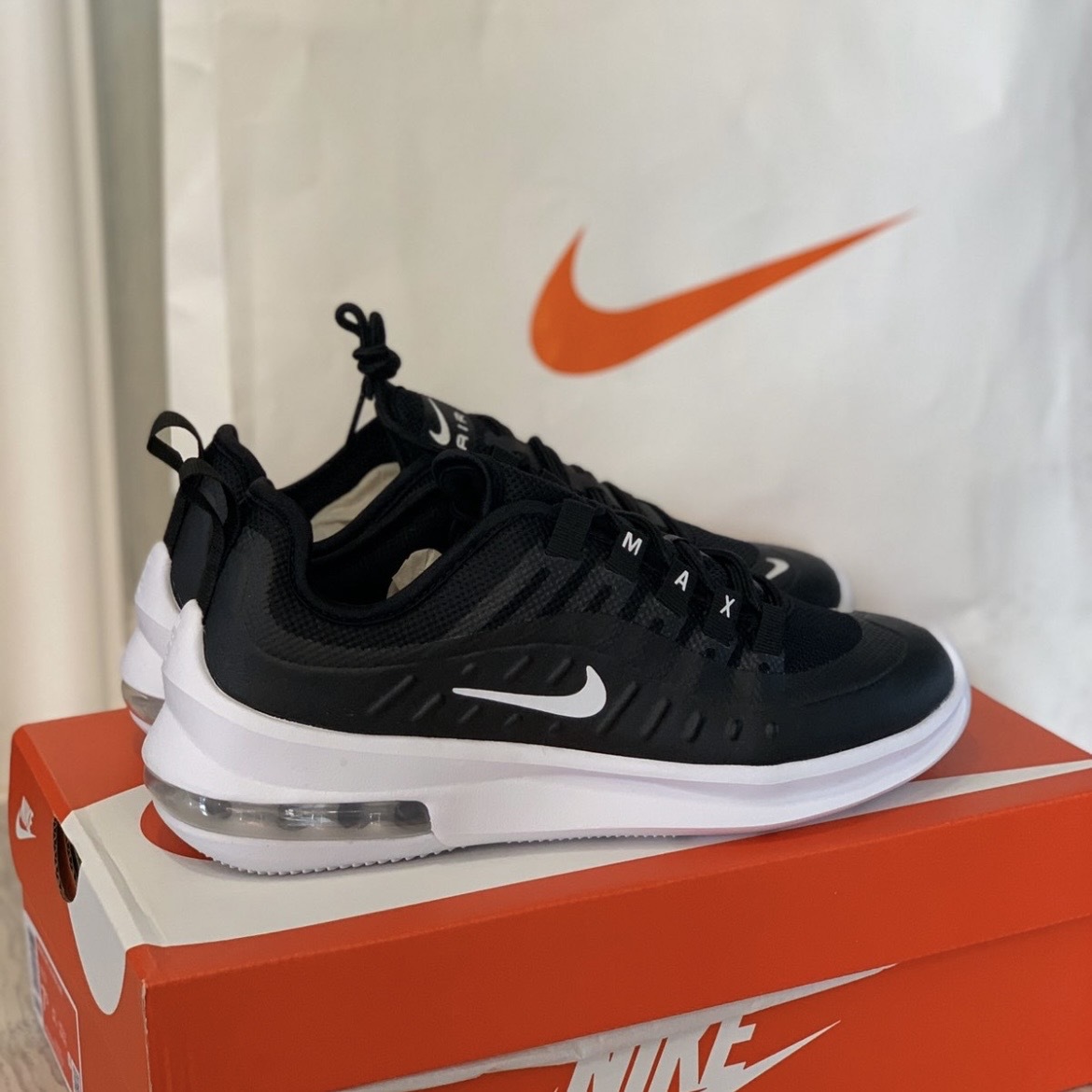 NIKE WMNS AIR MAX AXIS 黑白 氣墊 運動跑鞋 舒適休閒 女鞋 AA2168-002