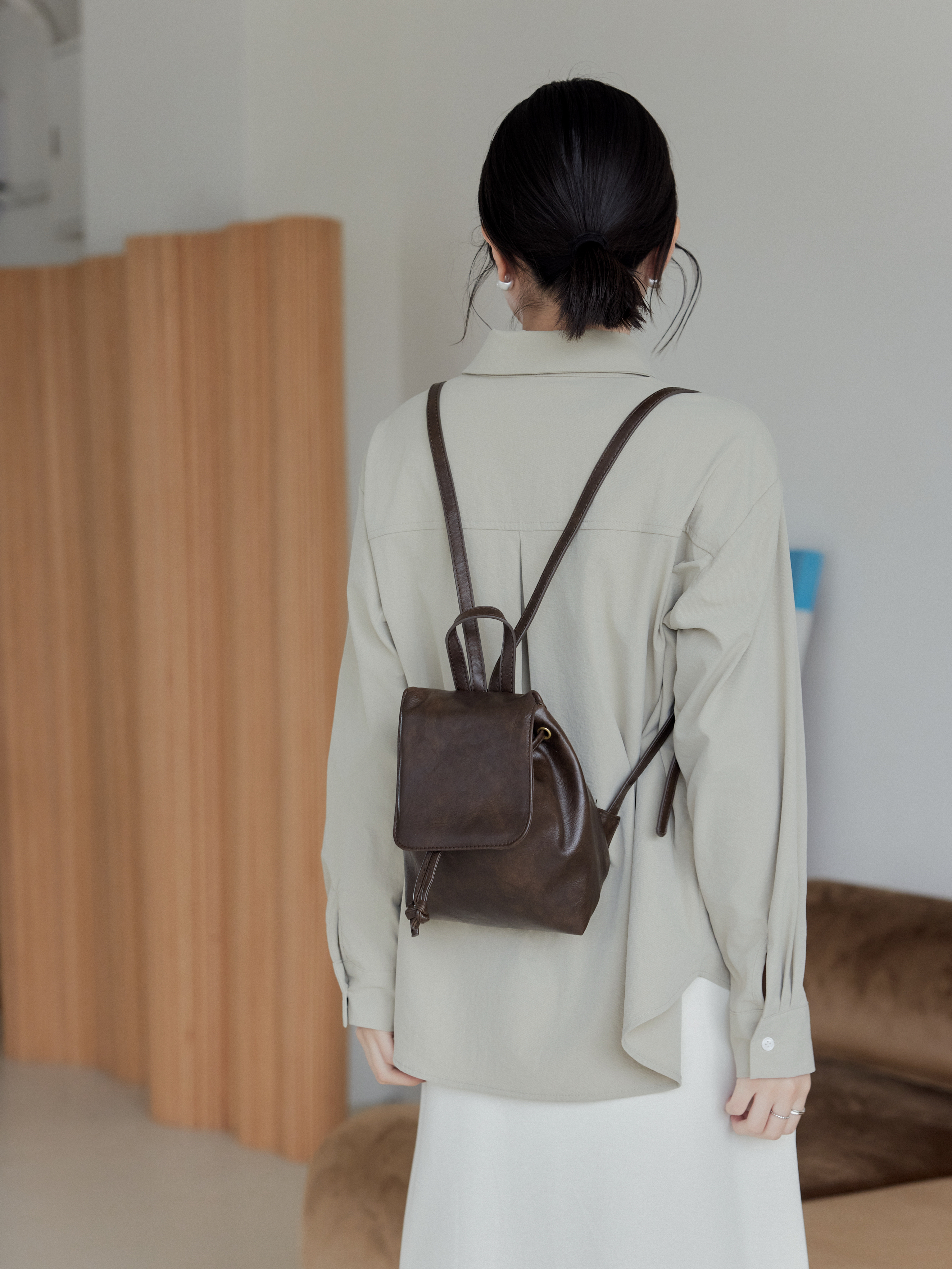 軟皮革抽繩小後背包