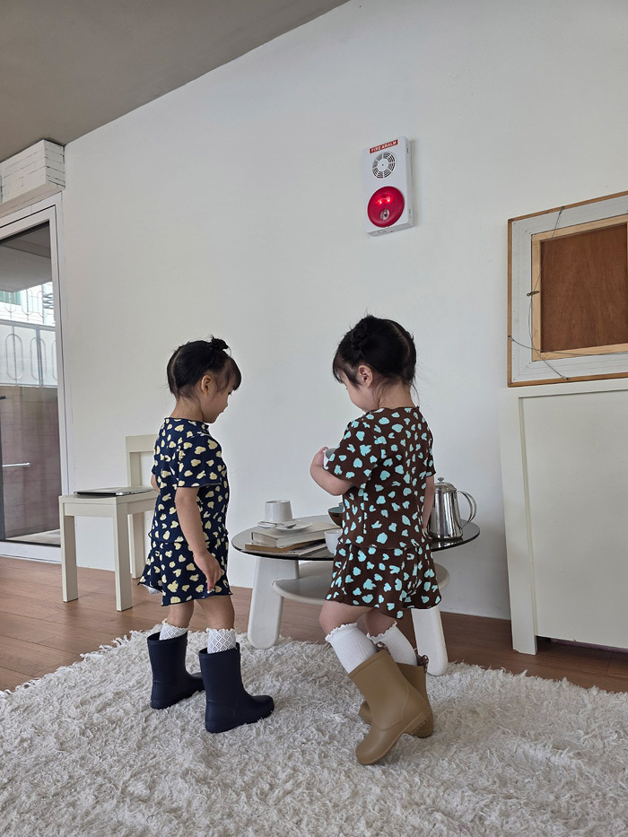 正韓夏COLOR 直條小愛心套裝