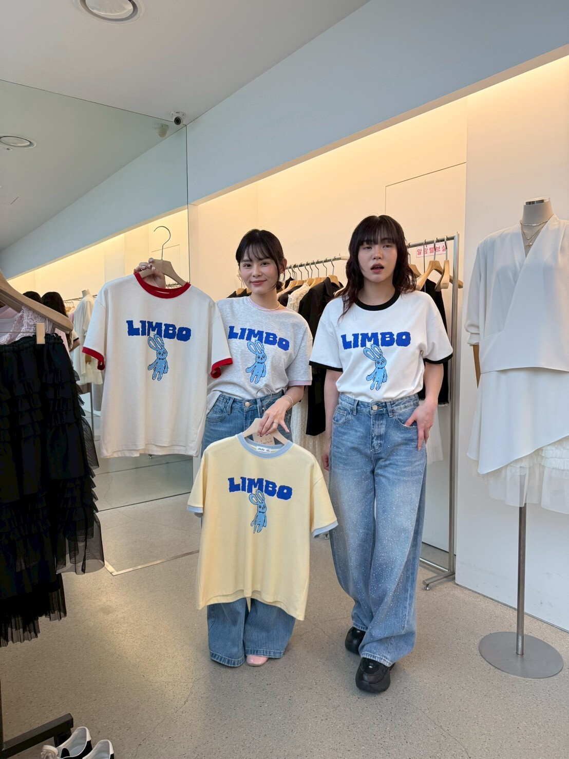 JU6022 兔子圖案圓領Tee