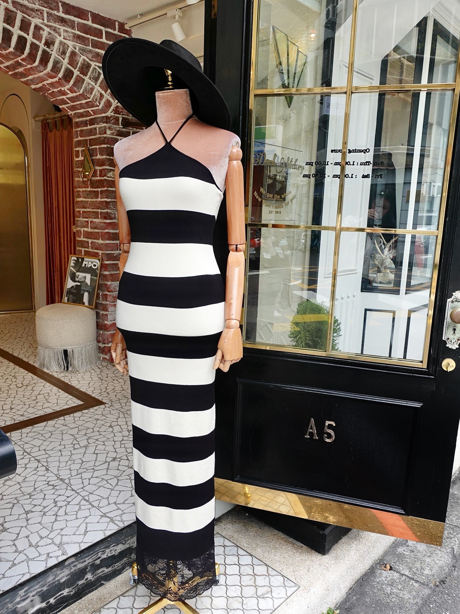 Black White黑白色條紋繞脖蕾絲飾邊Dress