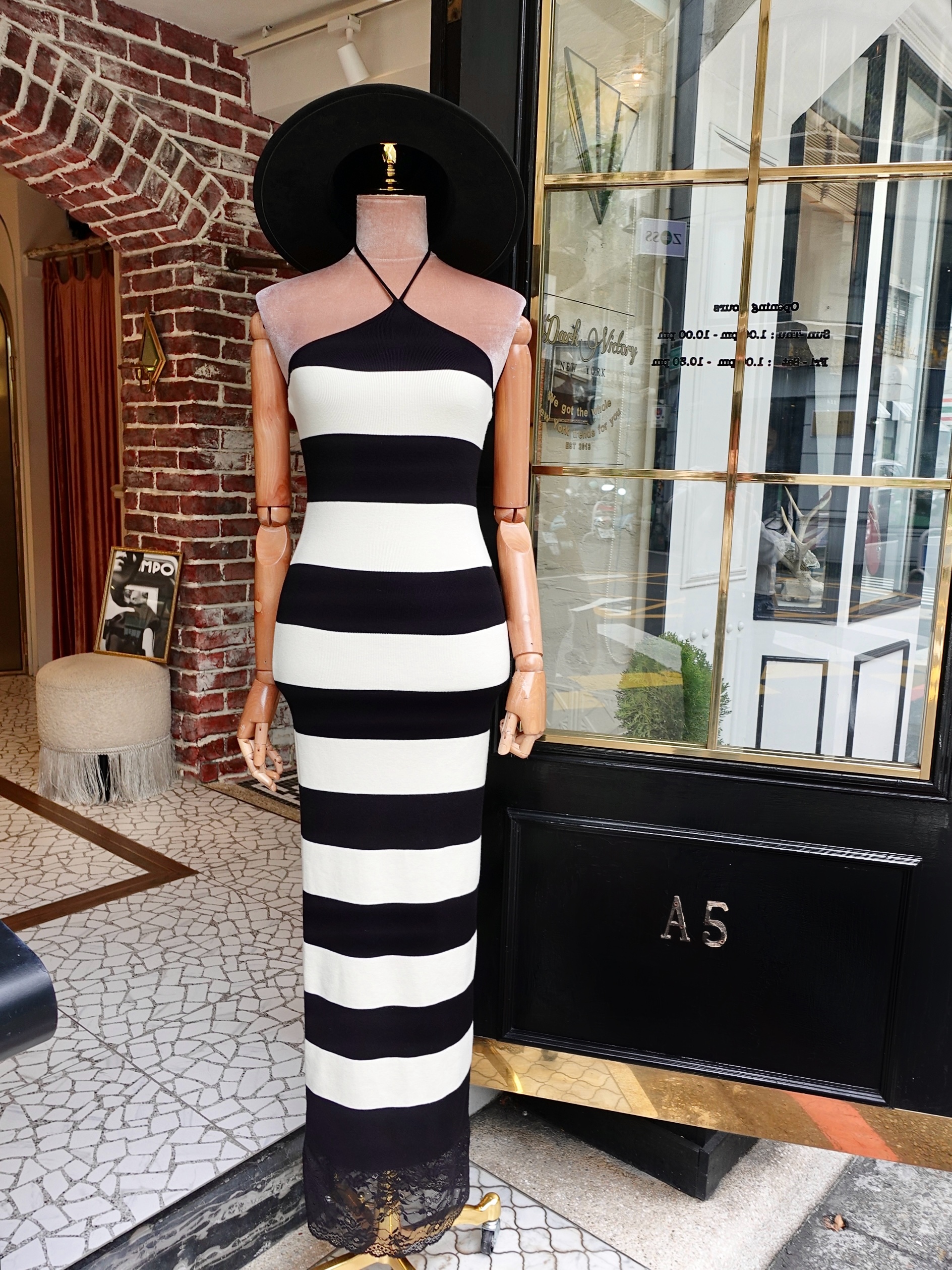 Black White黑白色條紋繞脖蕾絲飾邊Dress