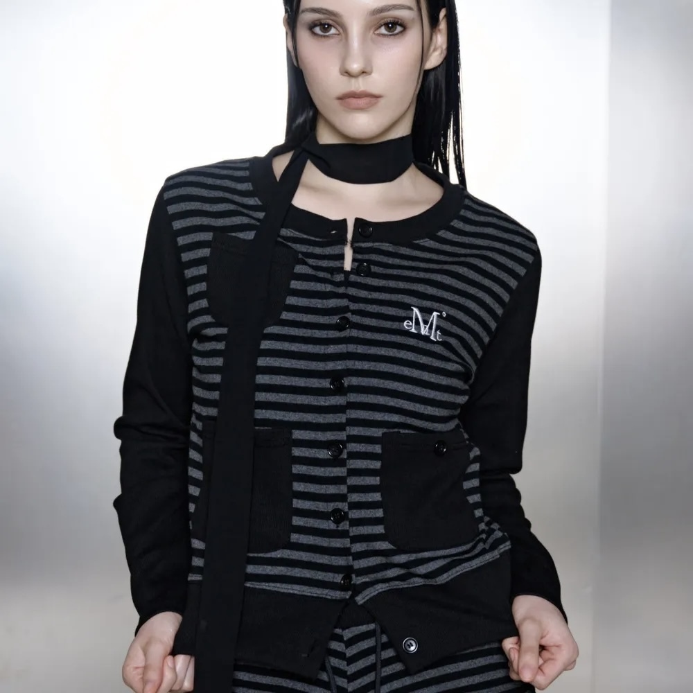 MUCENT 黑白條紋 撞色 上衣 抽繩短褲 合身 韓國代購 SET