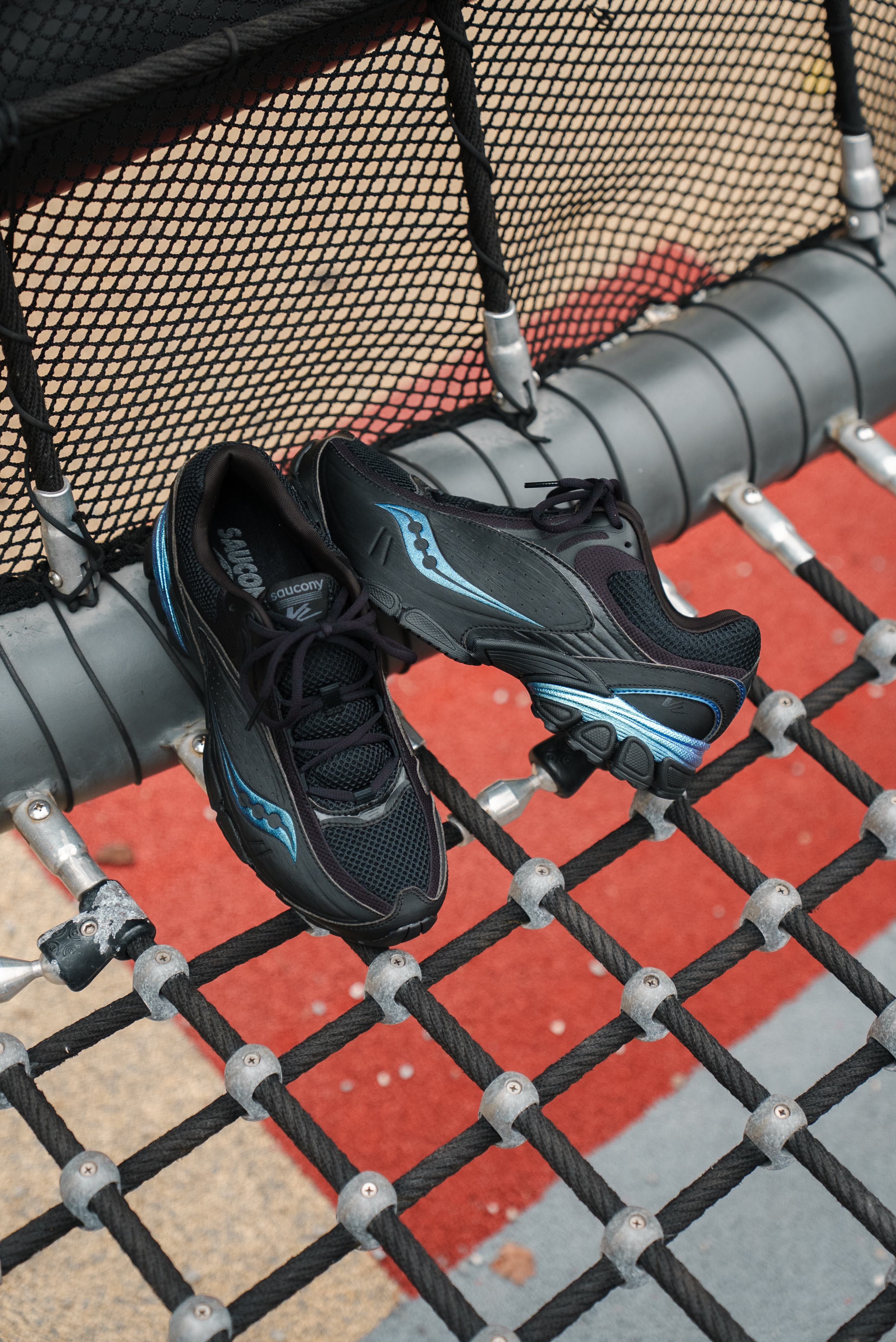 【Focus Store】現貨秒發 Saucony Progrid V2 "Night Sky" 黑藍 索康尼 S71023-4