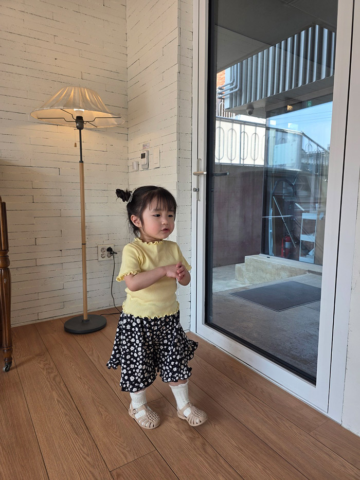 正韓夏COLOR 兩色小白花短褲