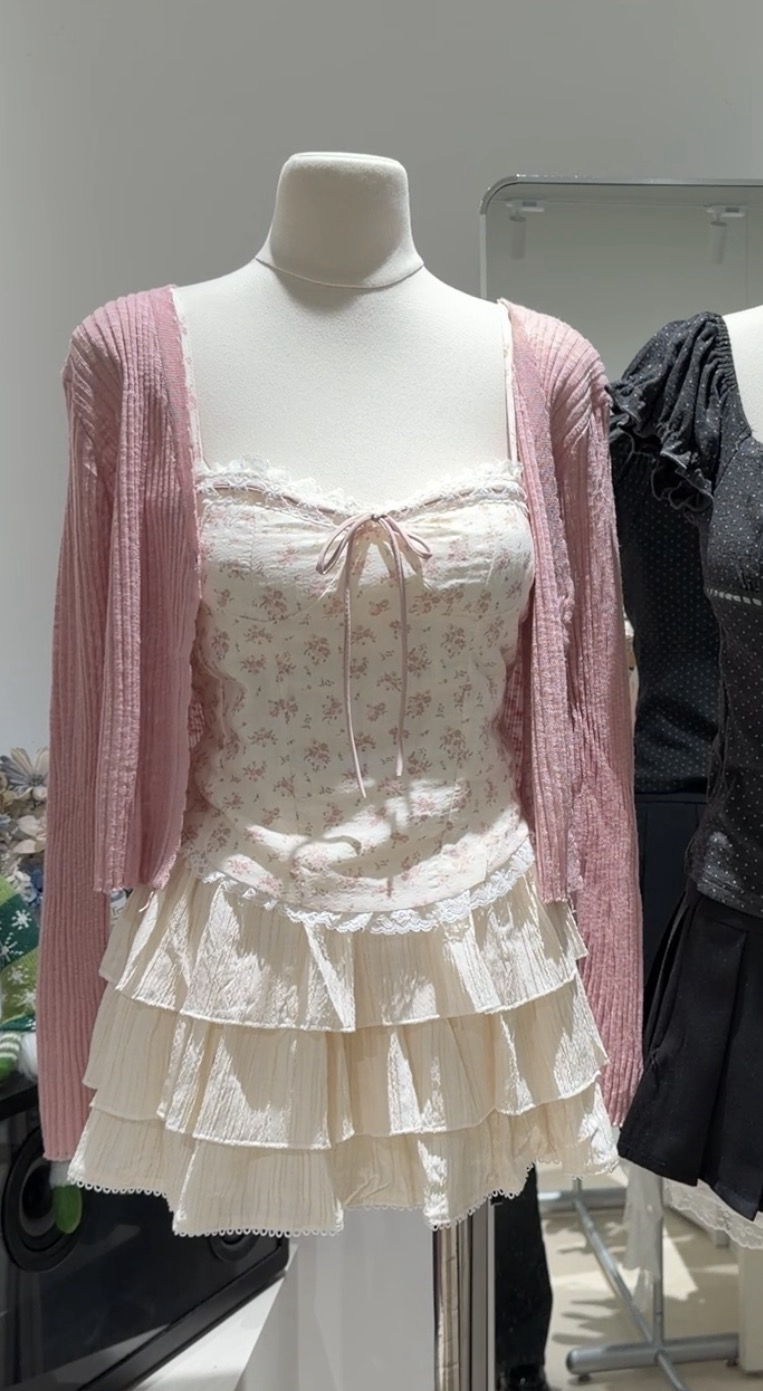 碎花馬甲蕾絲兩件套（罩衫加背心）
