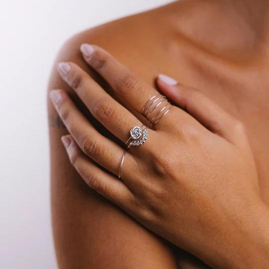 1YA0326-037 [YAY PARIS] Frida Pearl Ring Silver #23SSC-100dlde200 (EU)