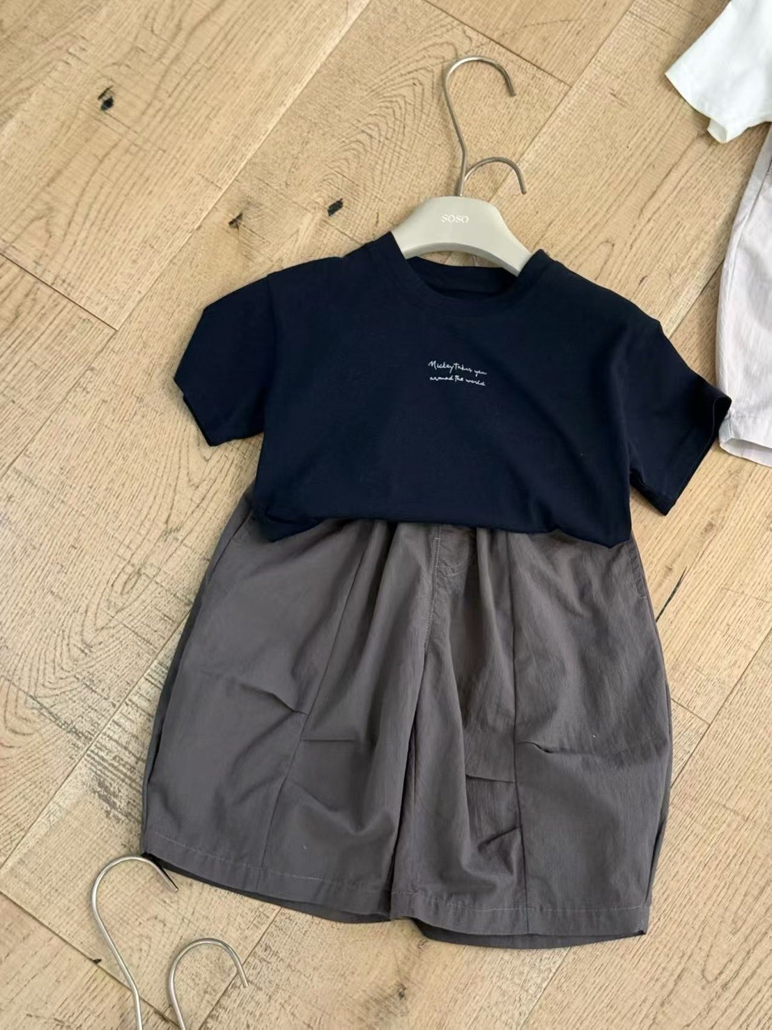 安靜但很有存在感上衣