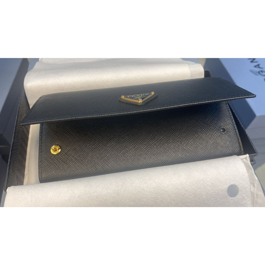 1PD0911-053  (Defect) PRADA Large Saffiano Leather Wallet Black #1MH132QHH (W-EU-E)