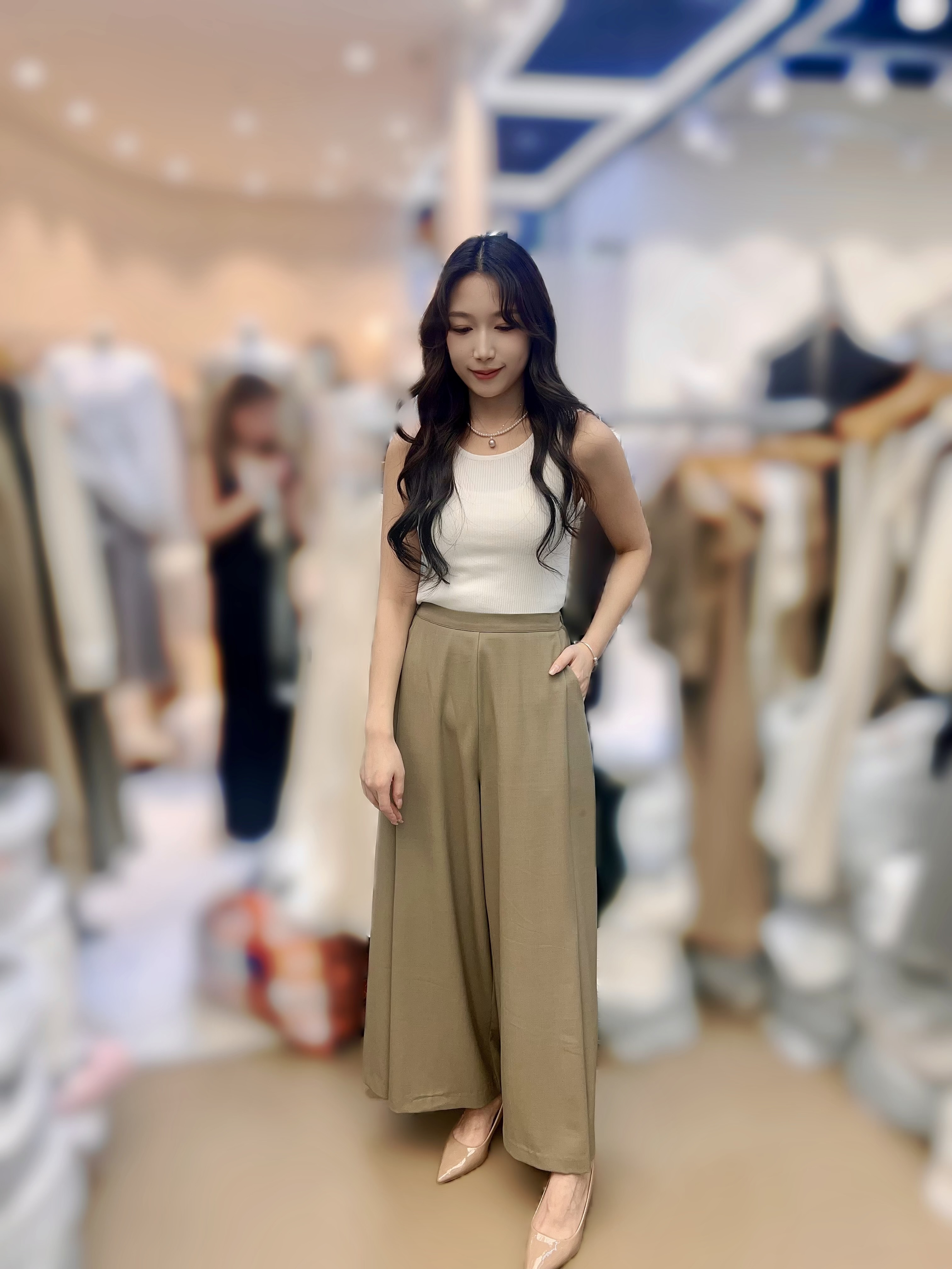 SS04  褲 腰25-33 HIP48 長39 $509 (一口價)