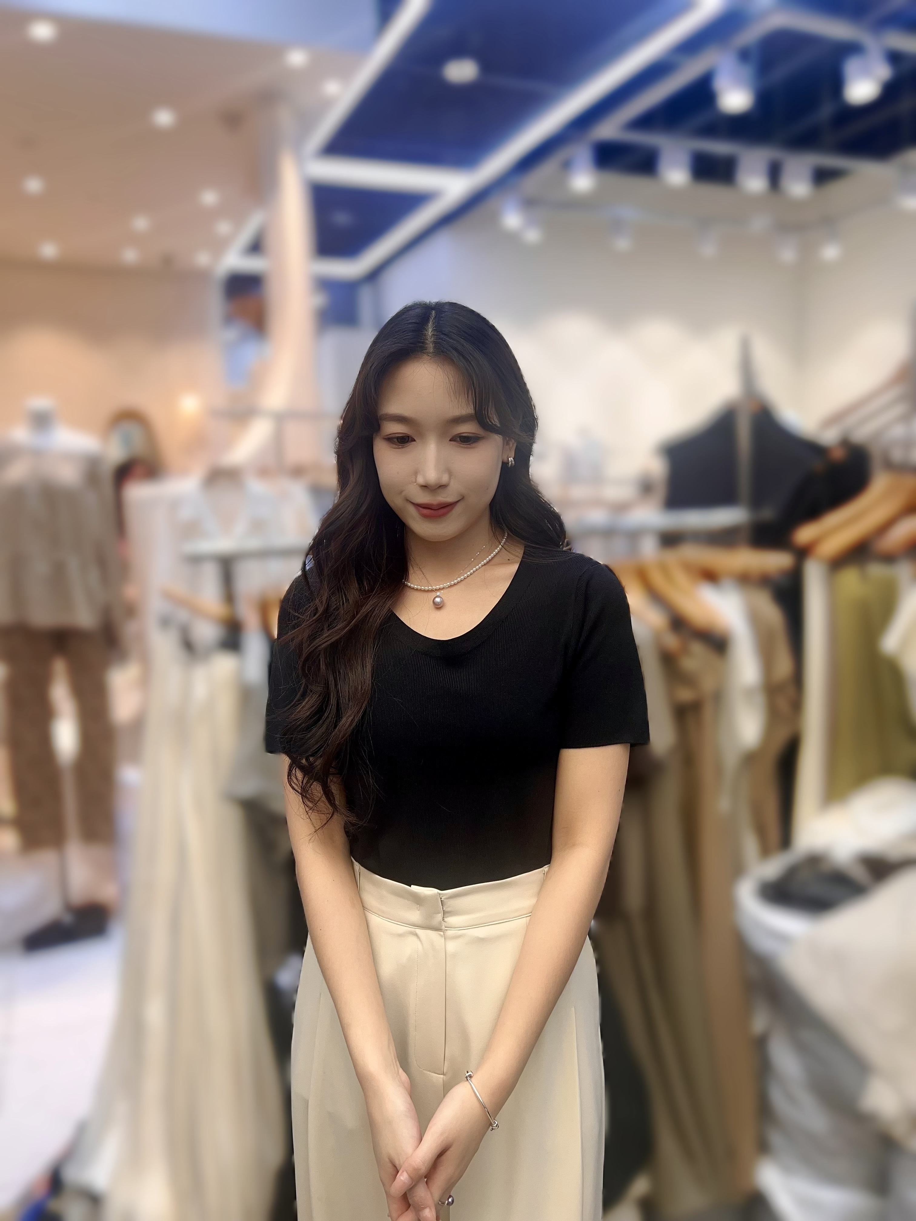 SS09   胸 34 -50 長21 $369 (一口價)