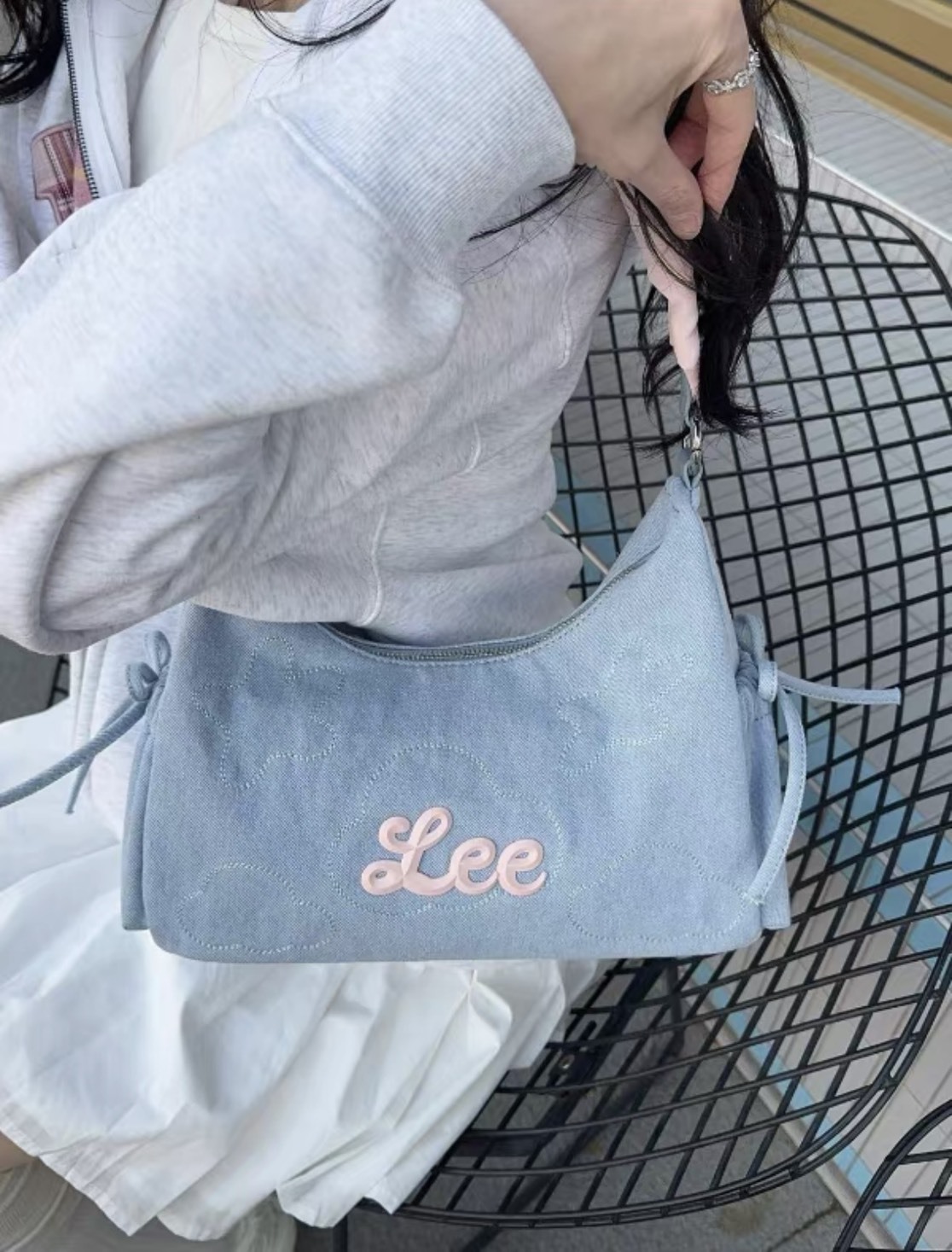 < 限量10顆 > LEE 雲朵芭蕾蝴蝶結包 腋下包