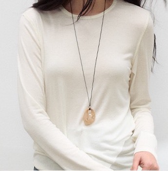 No.1670 木頭家莫代爾羊毛蠶絲圓領打底衫