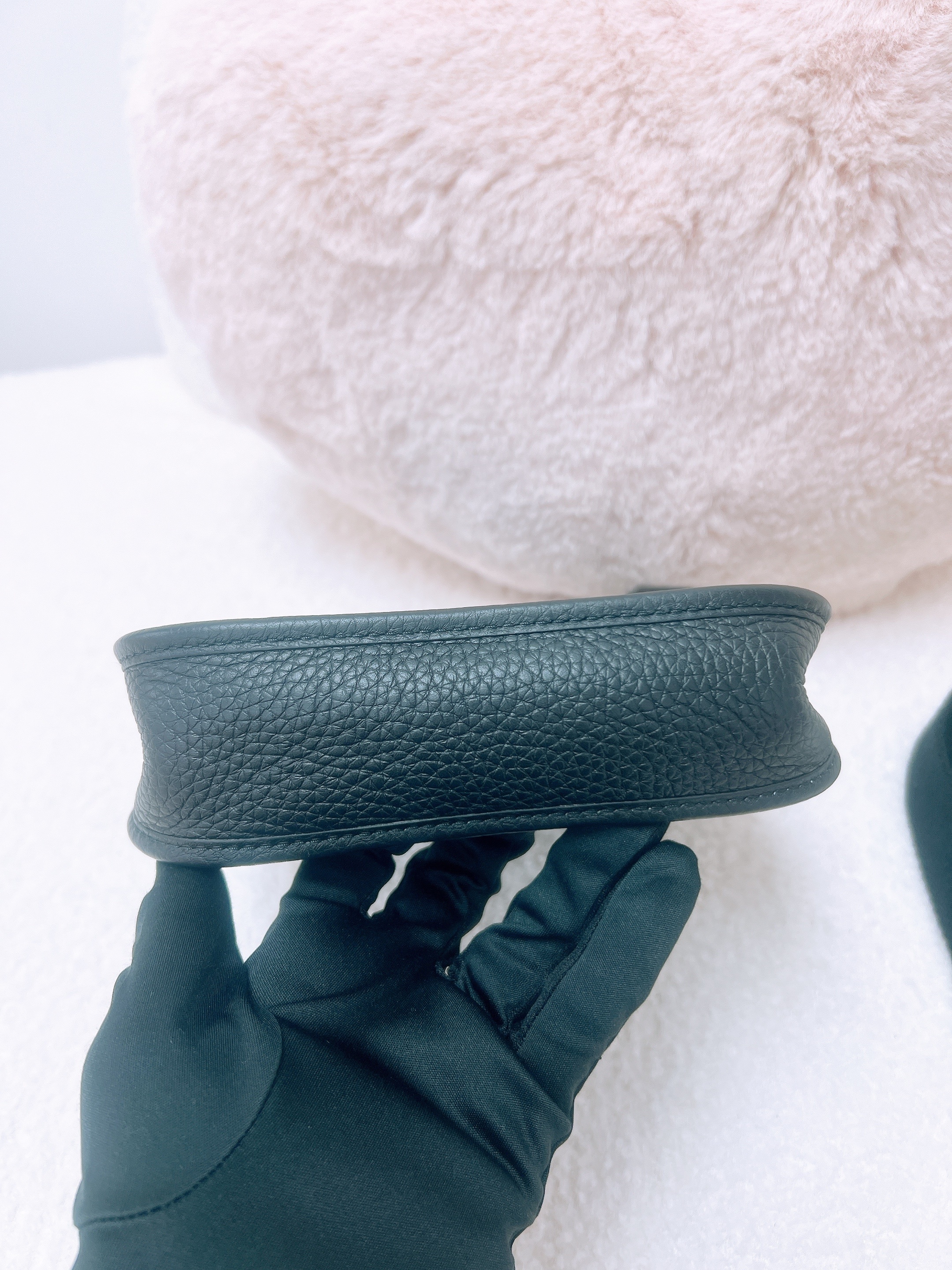 Hermes mini evelyne (black GHW/ stamp U)