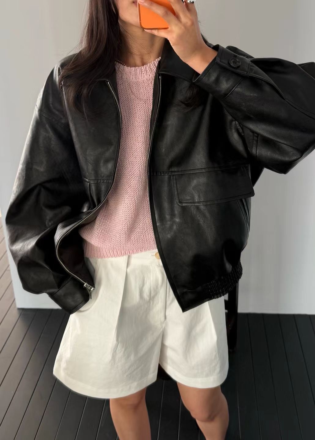 AG6045 率性仿皮外套