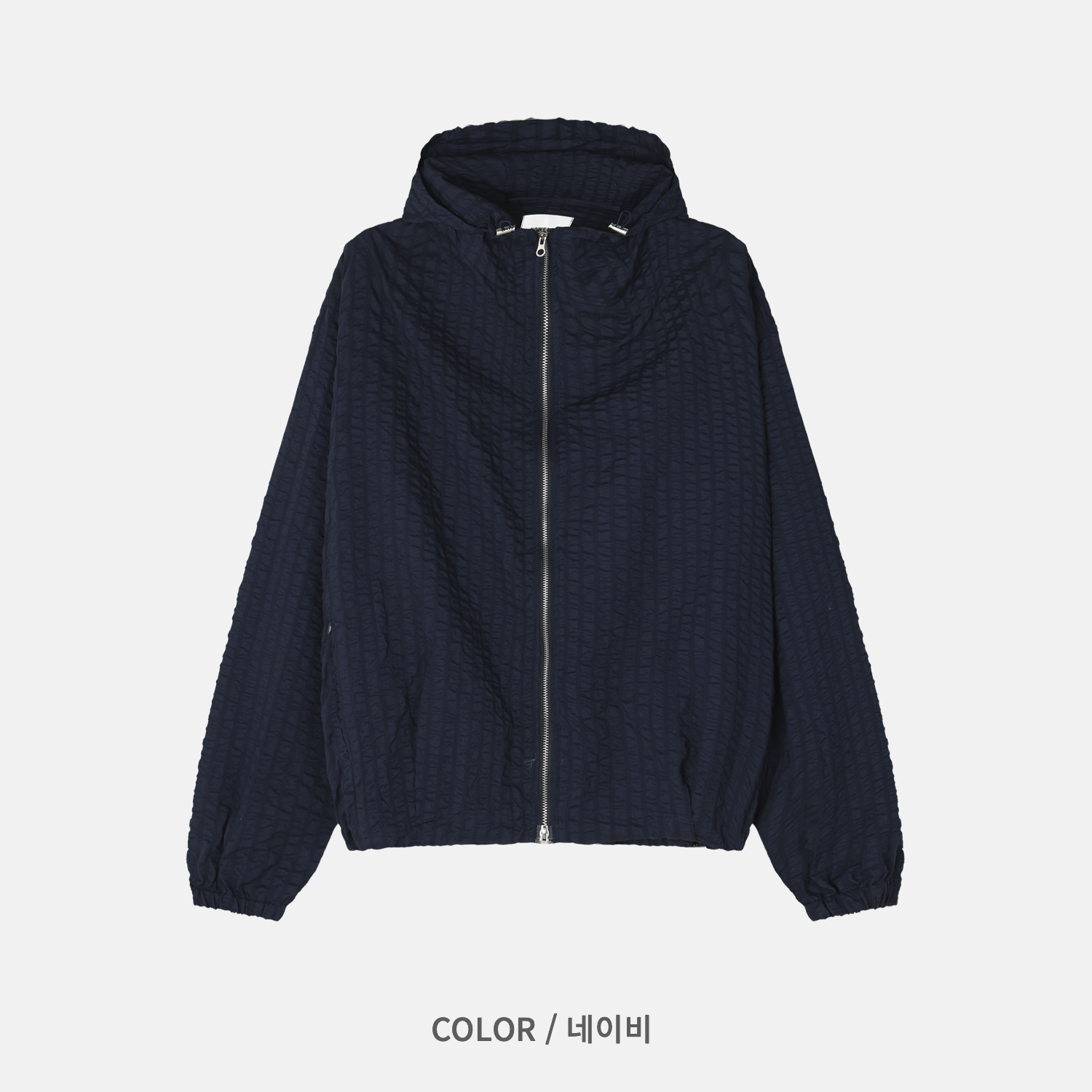 壓紋輕量防風外套