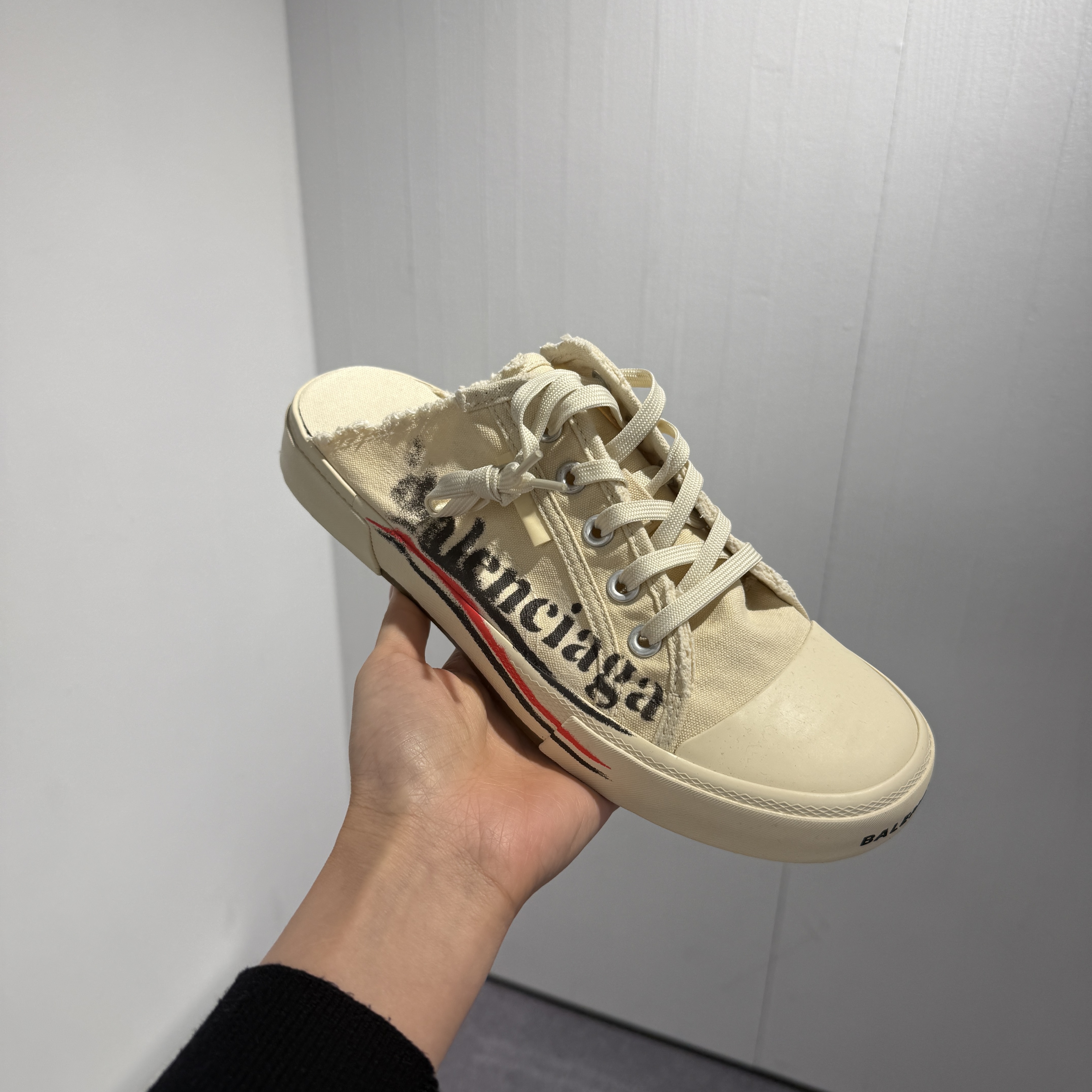 Balenciaga ladies paris mules whitelogo