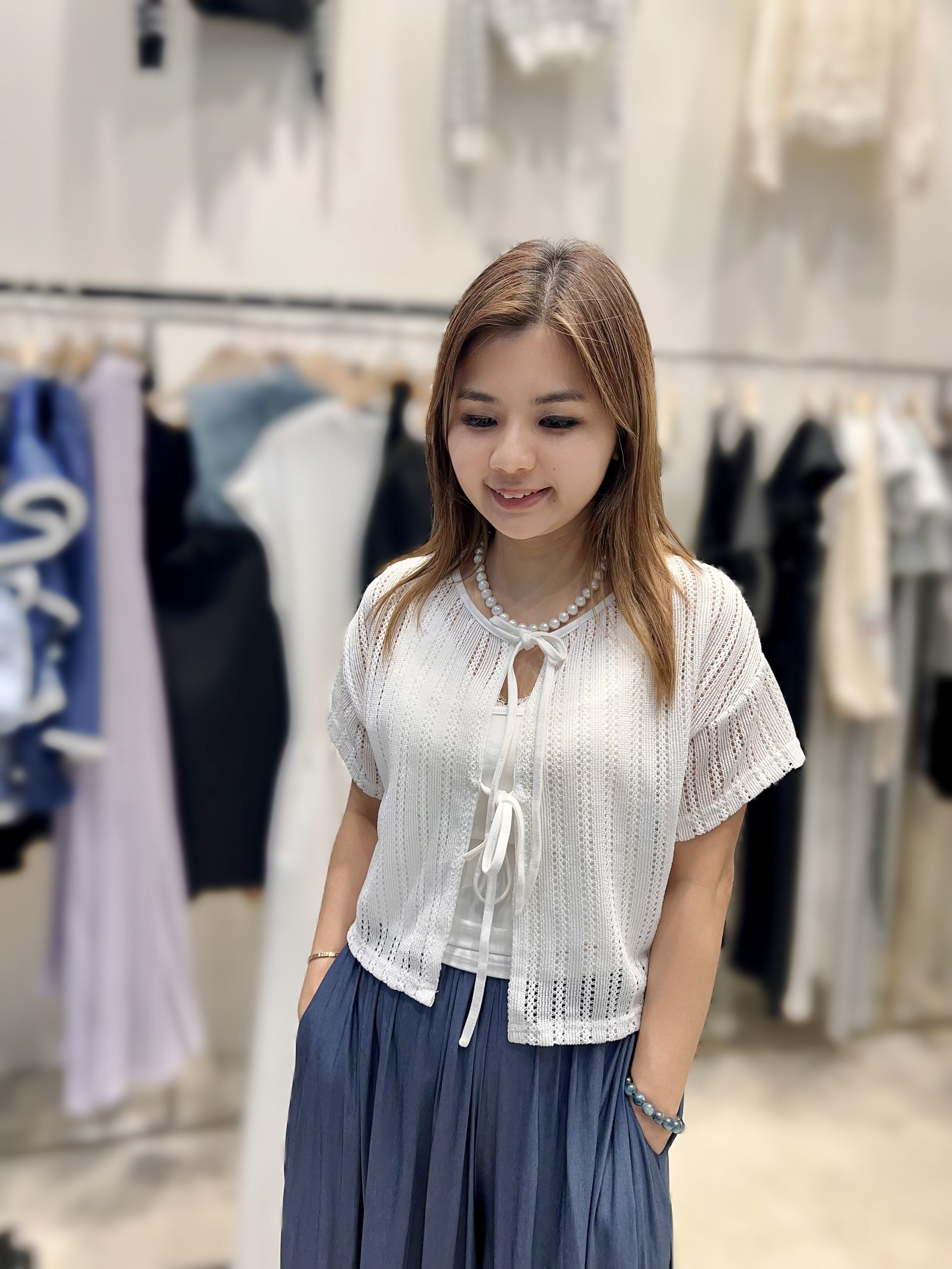 HP20 ( 1  SET) 內: 吊帶 胸32-42 長13.5 / 外套 :胸40 長18 $399 (一口價)