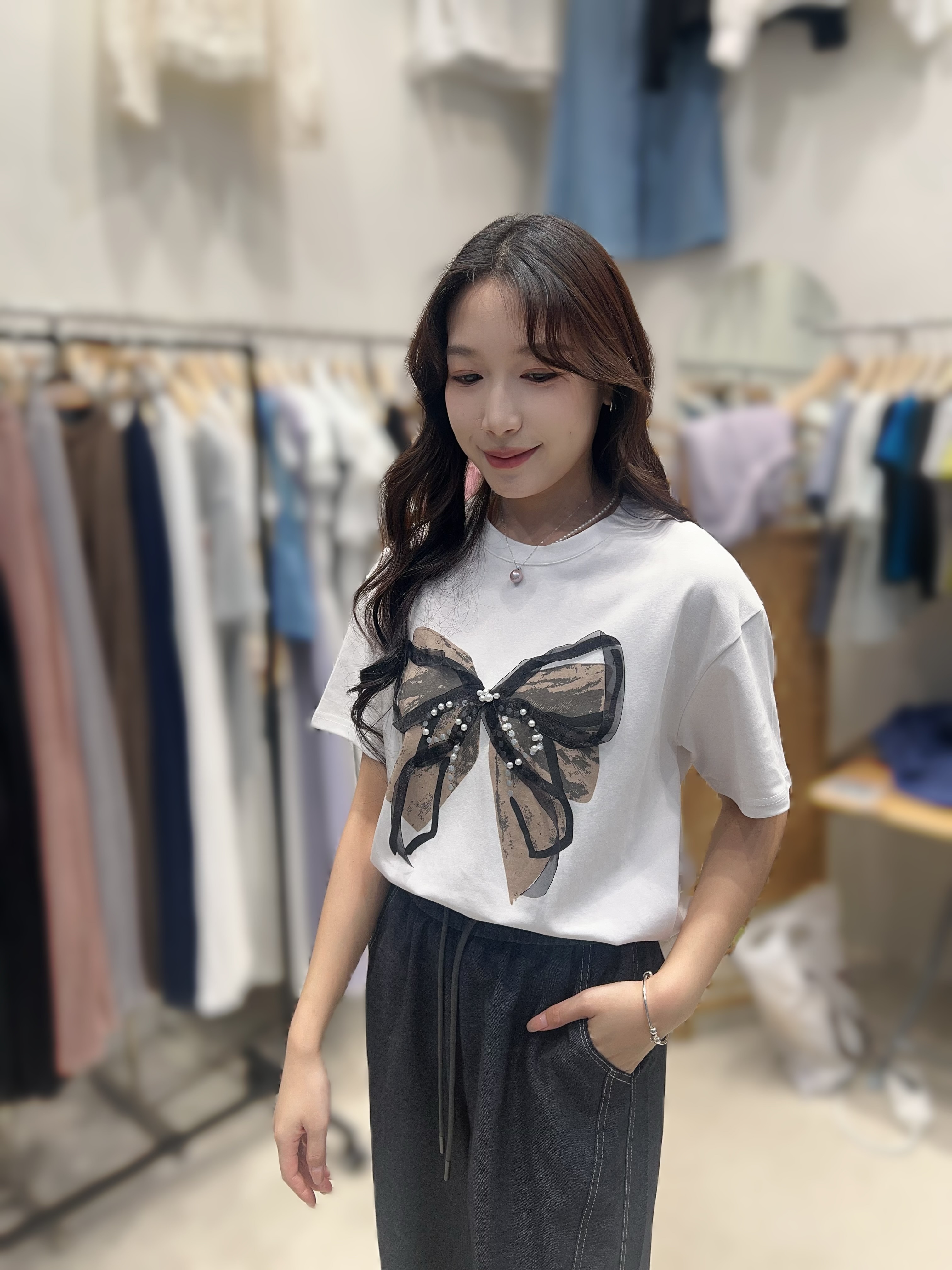 HP31 蝴蝶結t 胸48 長23 $369 (一口價)