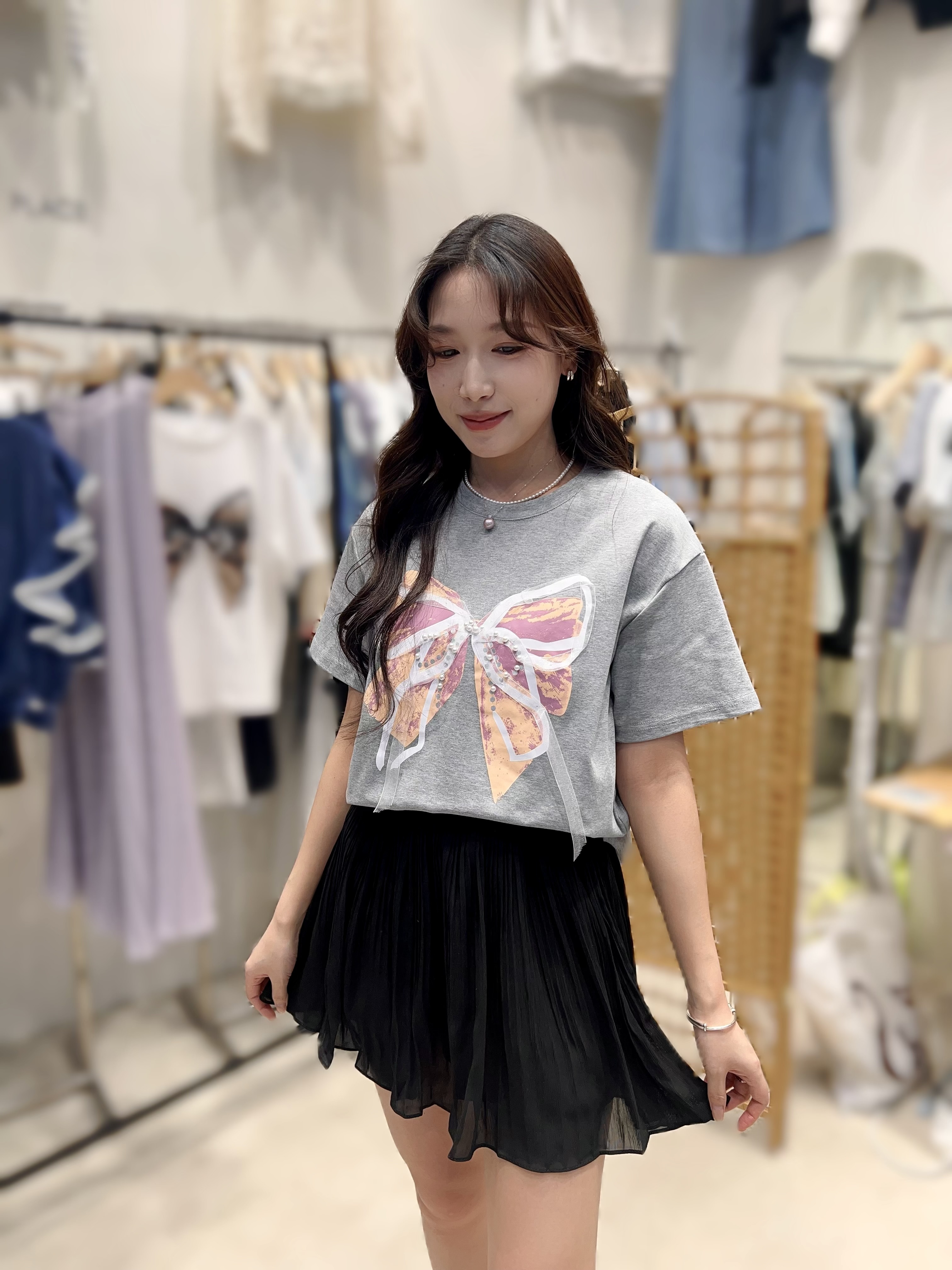 HP31 蝴蝶結t 胸48 長23 $369 (一口價)