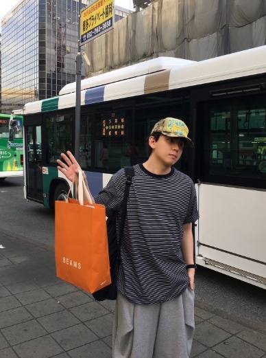 滾邊撞色涼感U領短袖上衣