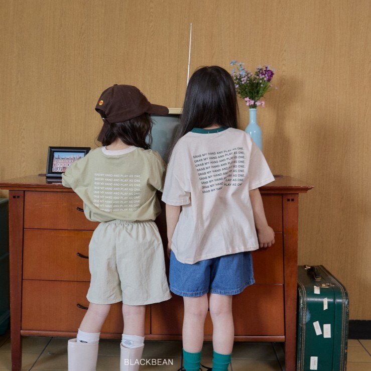 90-120 BLA 滾邊圓領字母上衣 2色