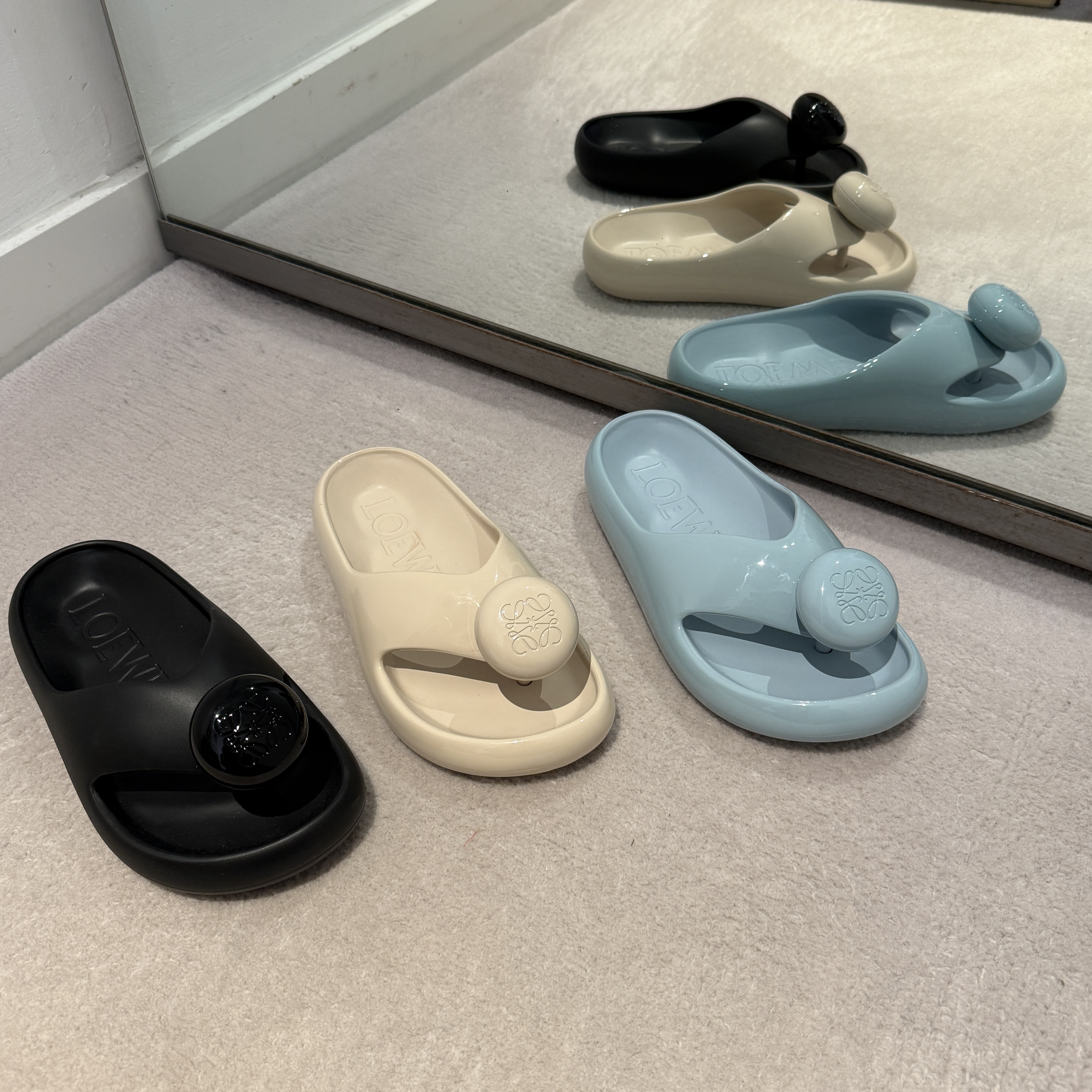 Loewe foam pebble top sandals