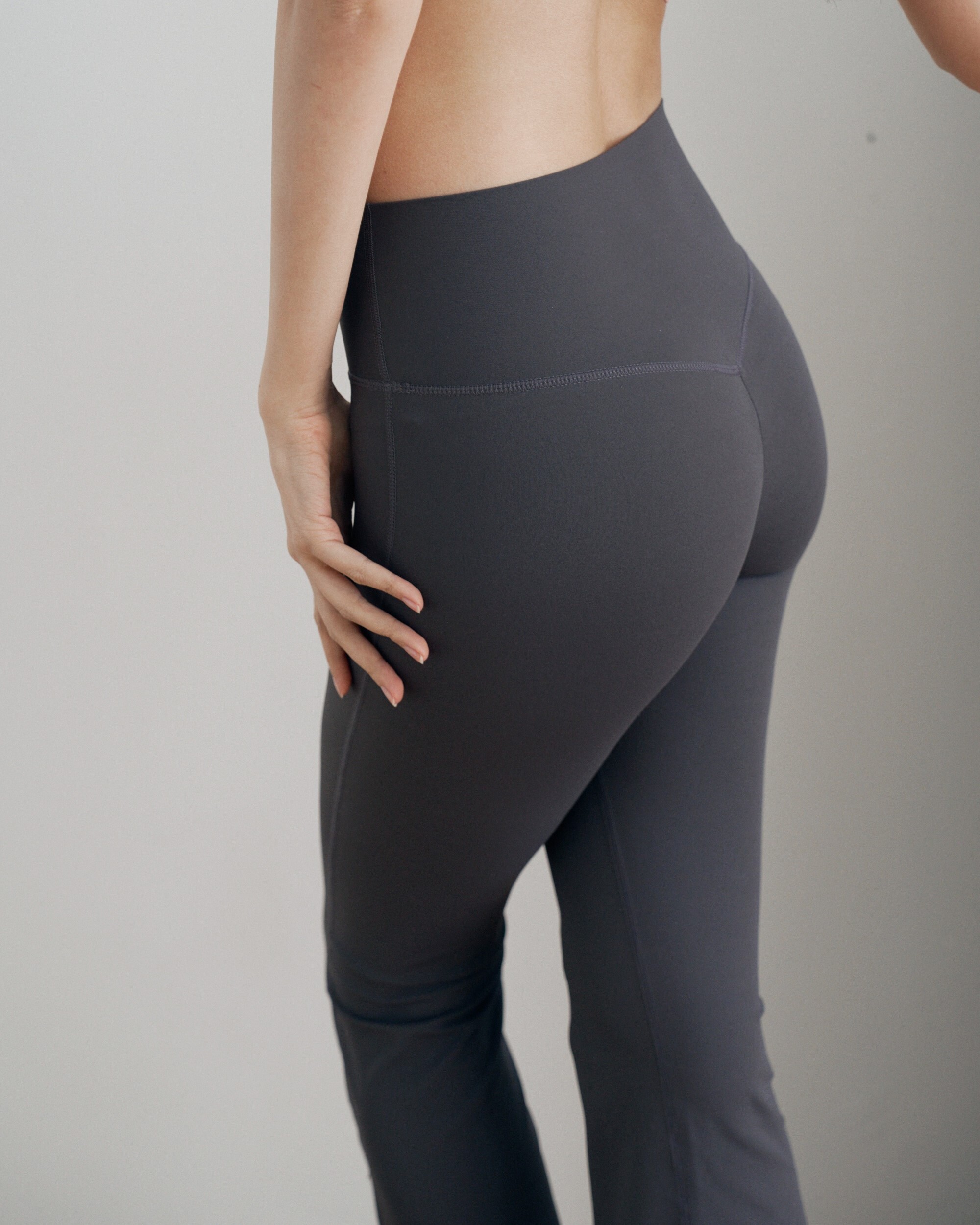 FitFlex彈力one size喇叭瑜珈褲-石墨灰