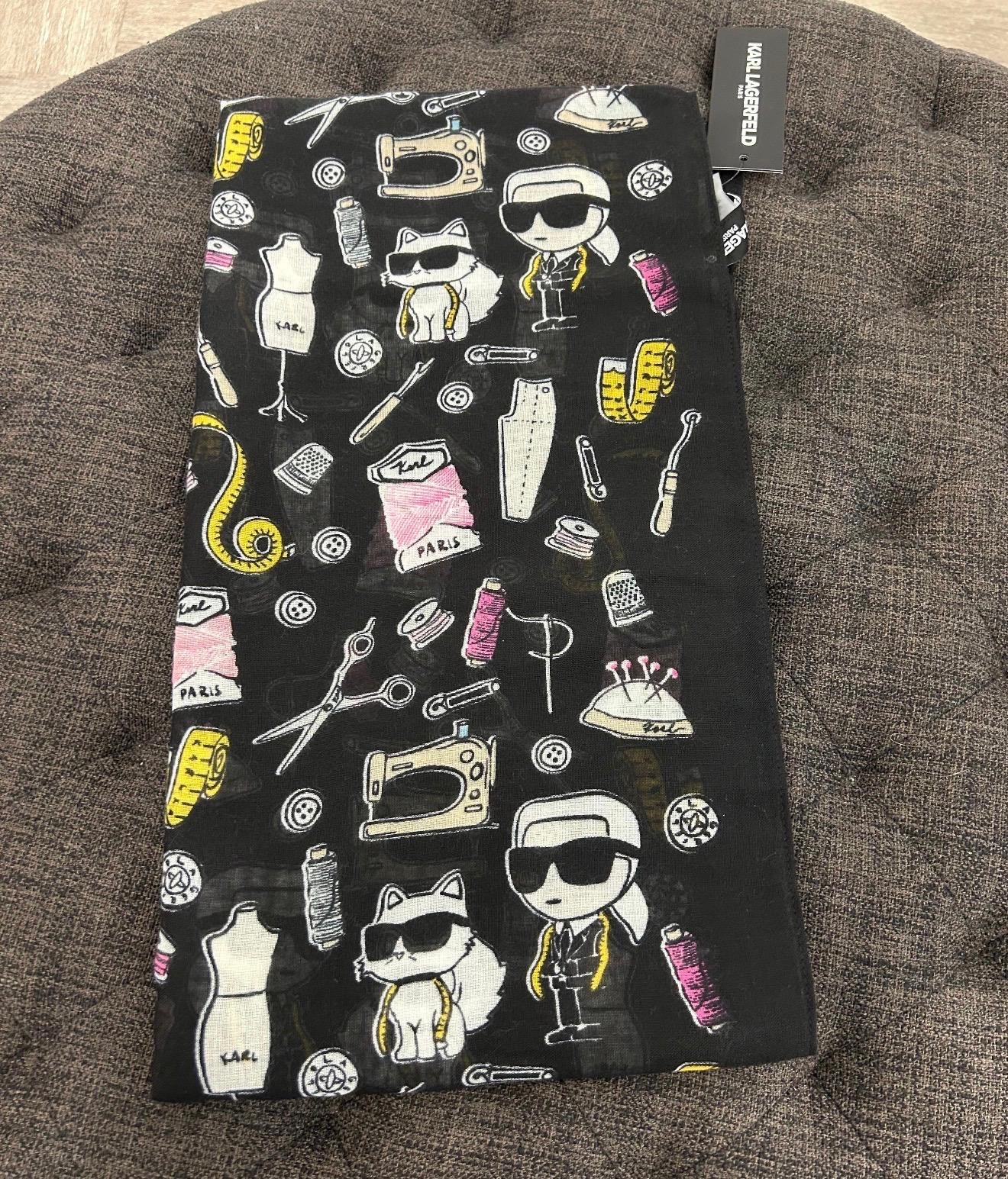 Karl Lagerfeld 黑色圖案絲巾 KL83