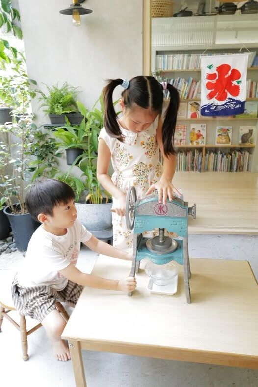 【繪本廚房·立夏】《冰箱家族！合力搶救冰淇淋》