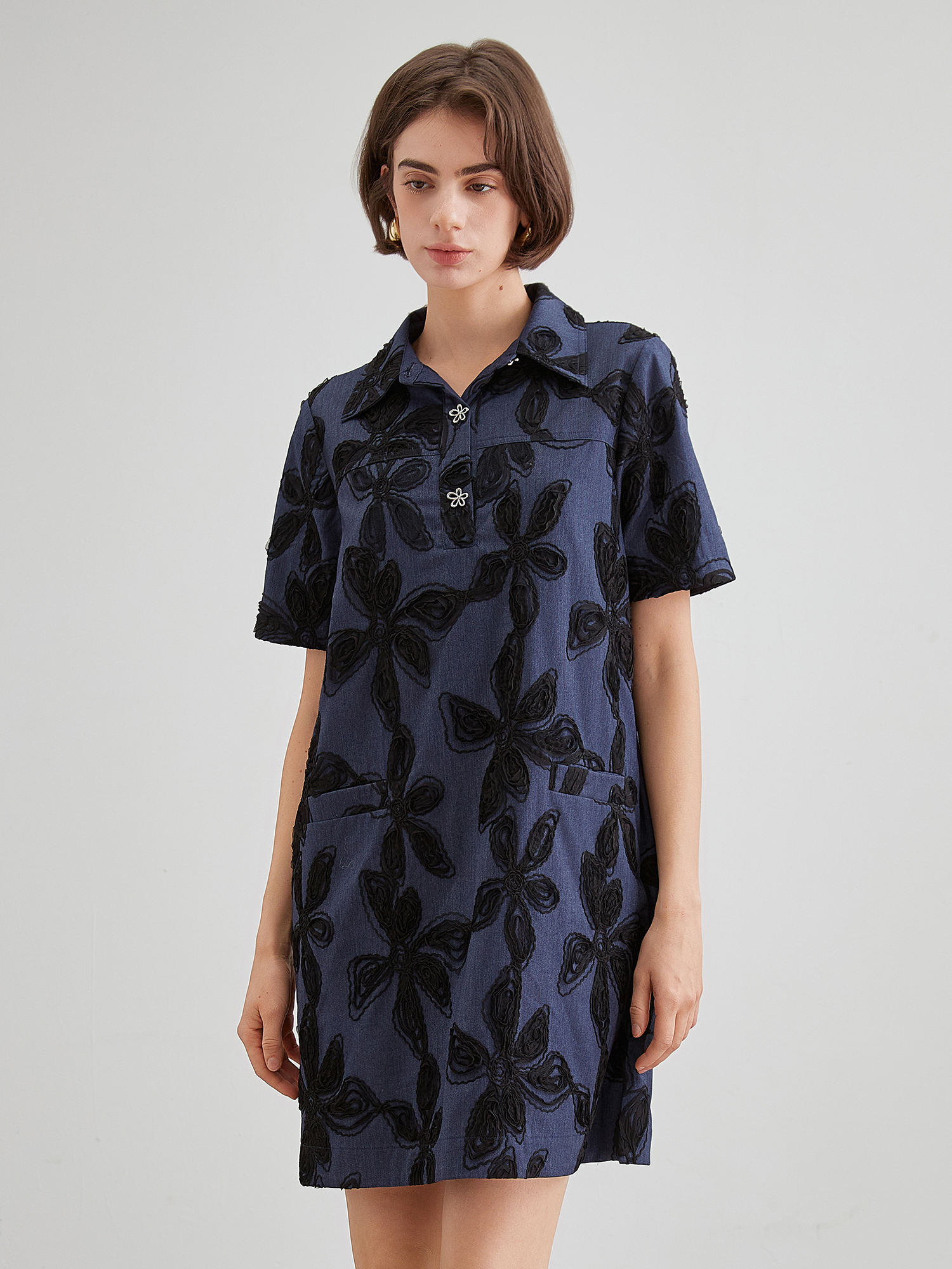 mi-tu 刺繡提花恤衫連身裙