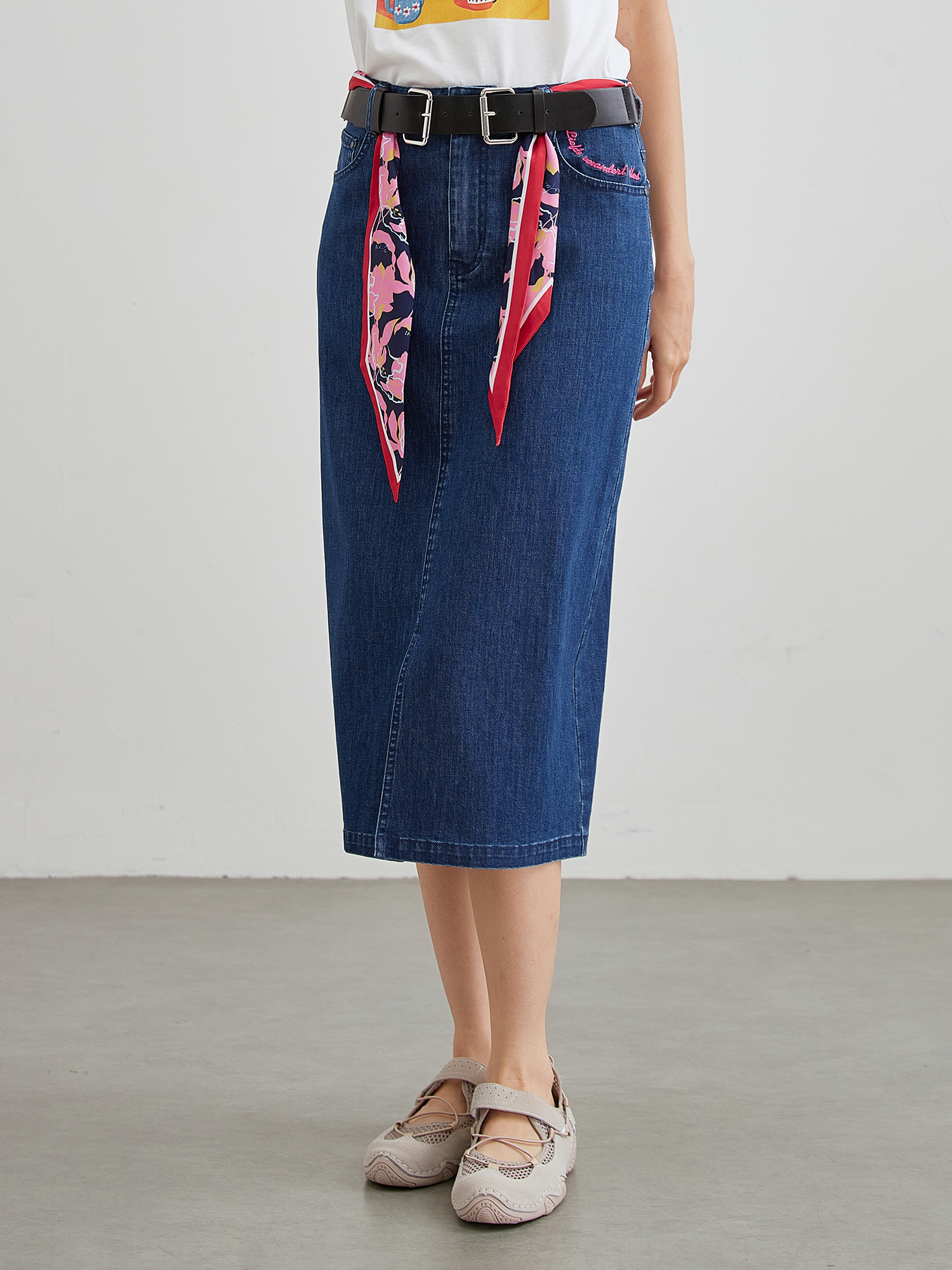 mi-tu 絲巾皮帶牛仔半身裙