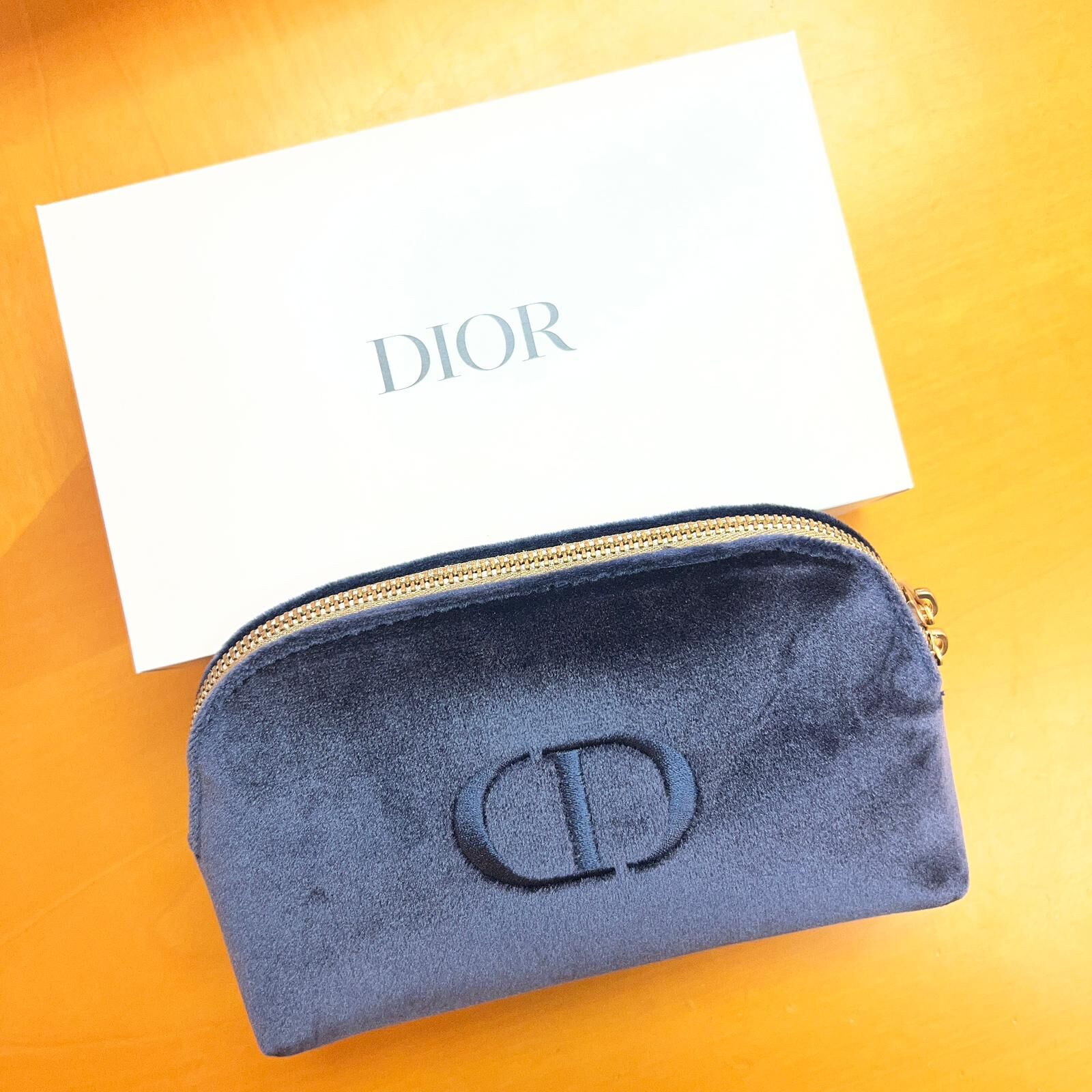 【OMZ x 好用包包 0331】[ZU06] Dior 絲絨化妝包