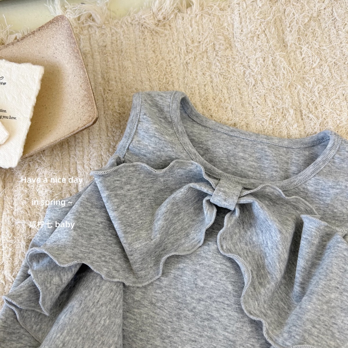 灰色荷葉蝴蝶結上衣/麵包褲