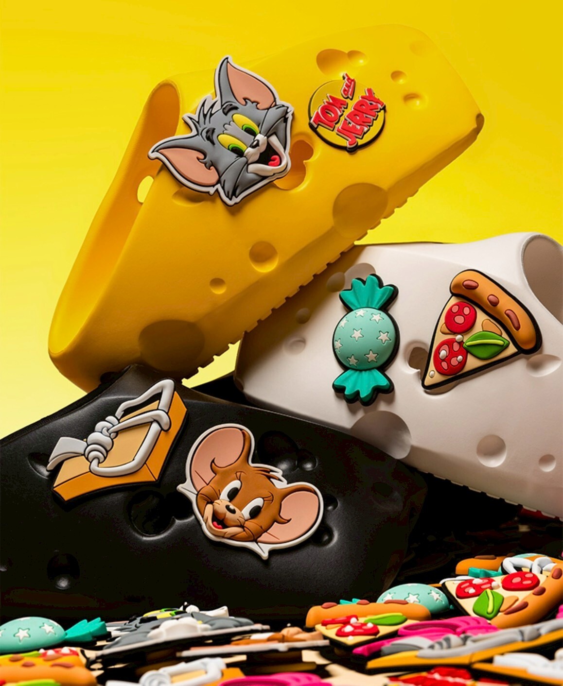 （海外連線代購）TOM & JERRY X HEYDAY 湯姆貓與傑利鼠 乳酪拖鞋 防水洞洞鞋【HD25X85B】