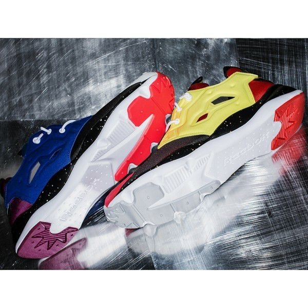 潮流鞋,鞋款,平板鞋,潮流 鞋,鞋款推薦,休閒鞋女,涼鞋 女,涼鞋推薦,涼鞋,