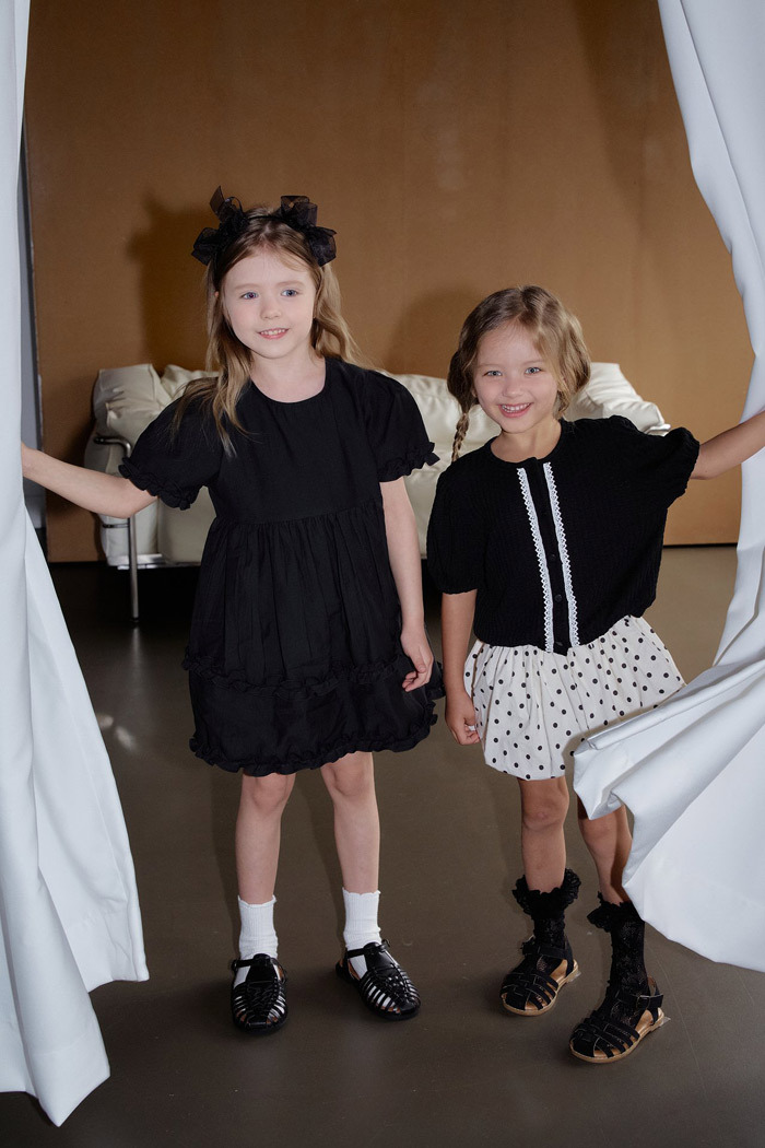 正韓夏momoann 兩色小香感泡泡袖上衣