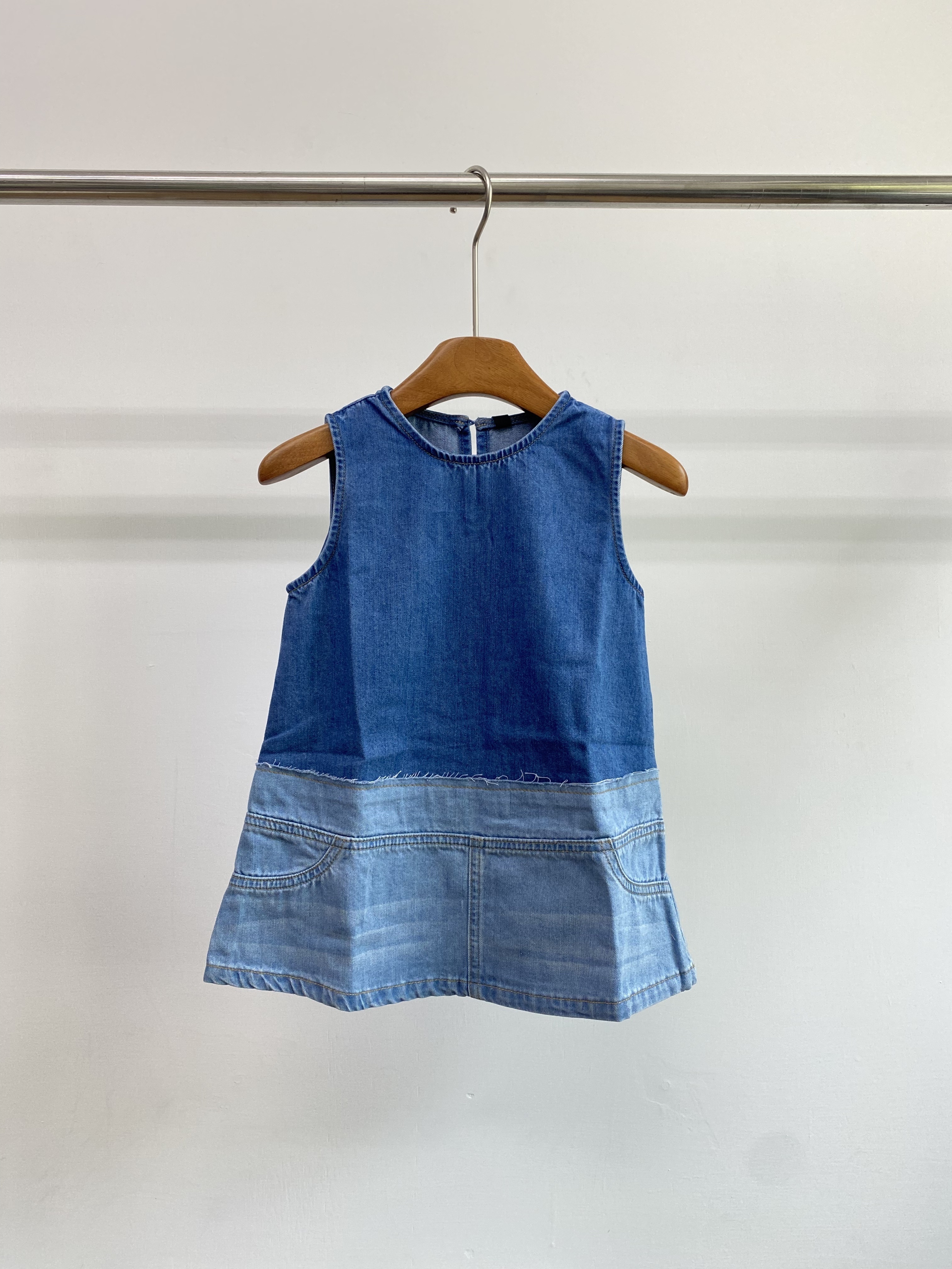 A04601設計師品牌牛仔背心洋裝