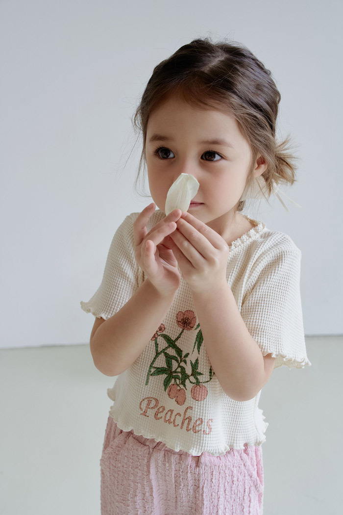 正韓夏momoann 兩色桃子木耳邊短版上衣