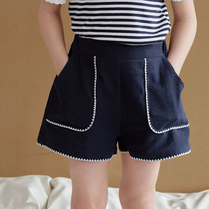 正韓夏momoann 兩色小香感米白滾邊短褲