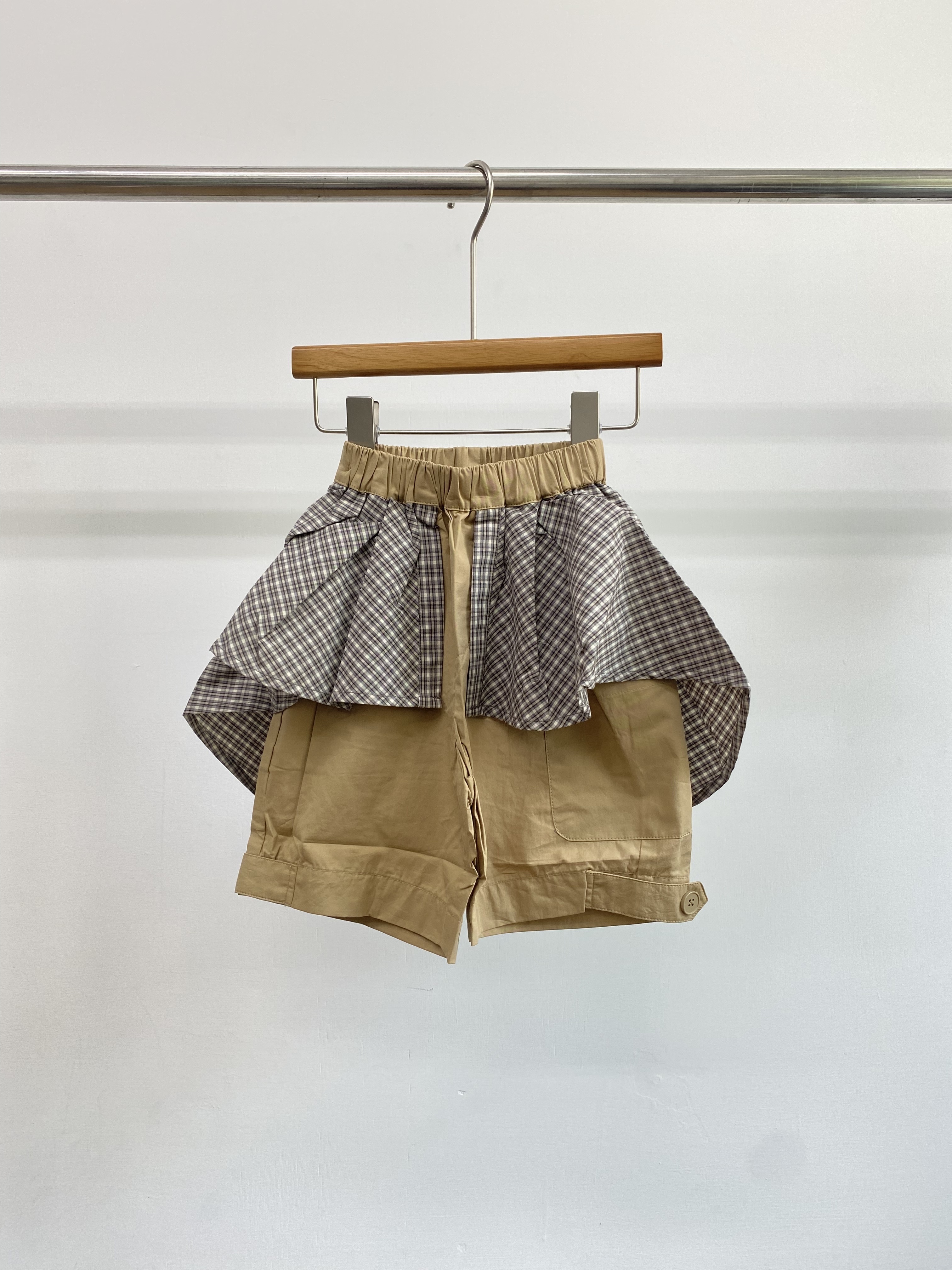 A04606格子屁簾七分褲