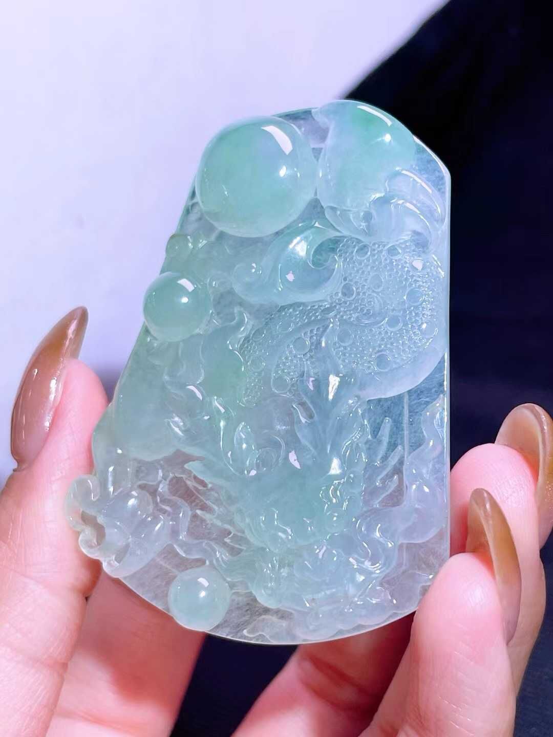 32049 翡翠龍牌吊墜