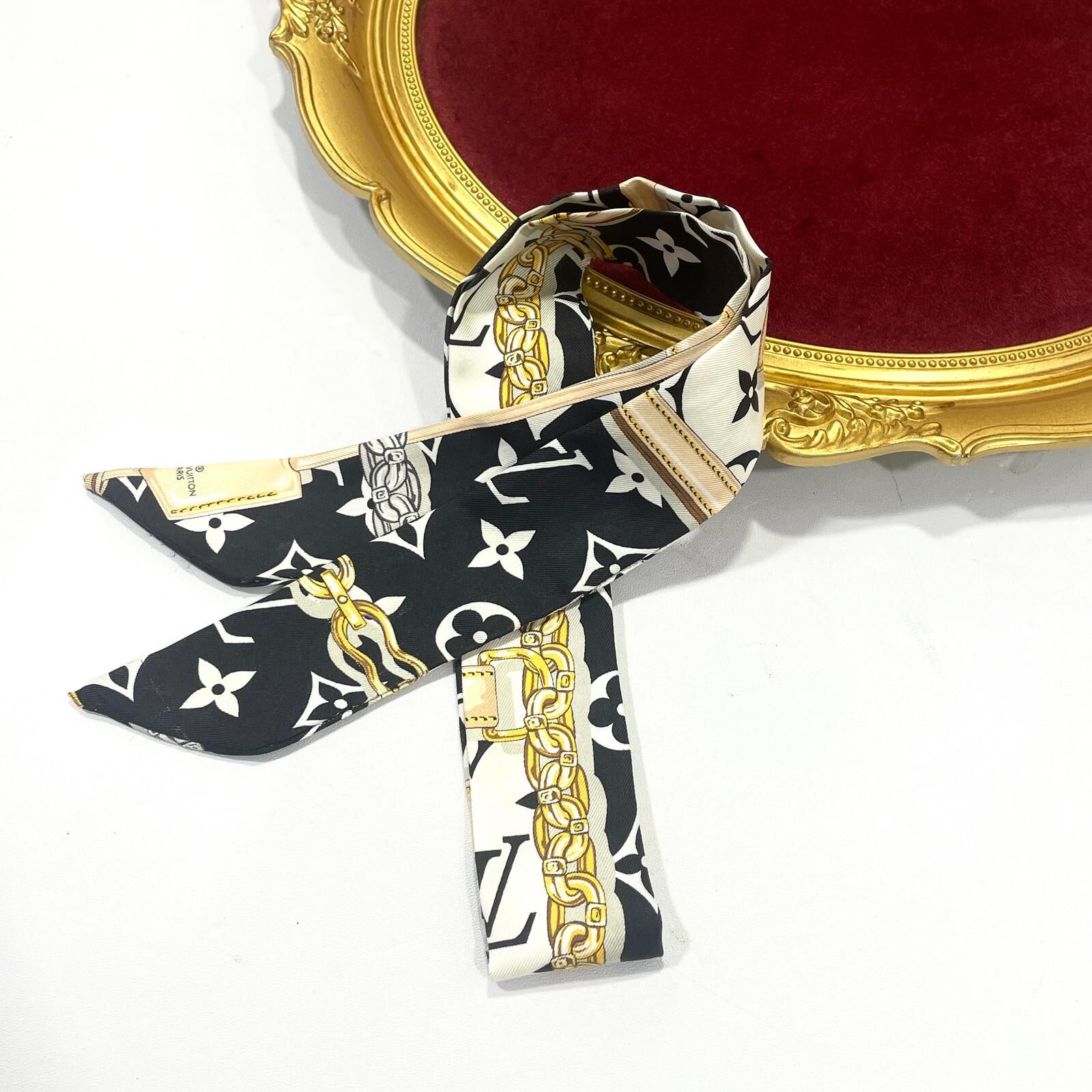 90%NEW二手LV TWILLY M78656 MONOGRAM CONFIDENTIAL 黑白啡真絲幼身長絲巾 #香榭站正品