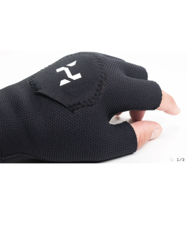 ▲Halcyon 半截式潛水手套