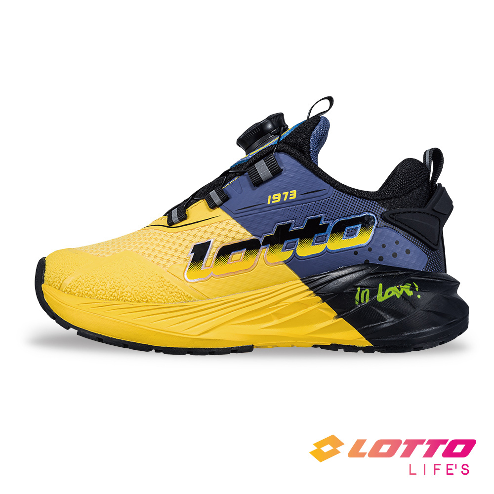 奔速轉扣避震跑鞋