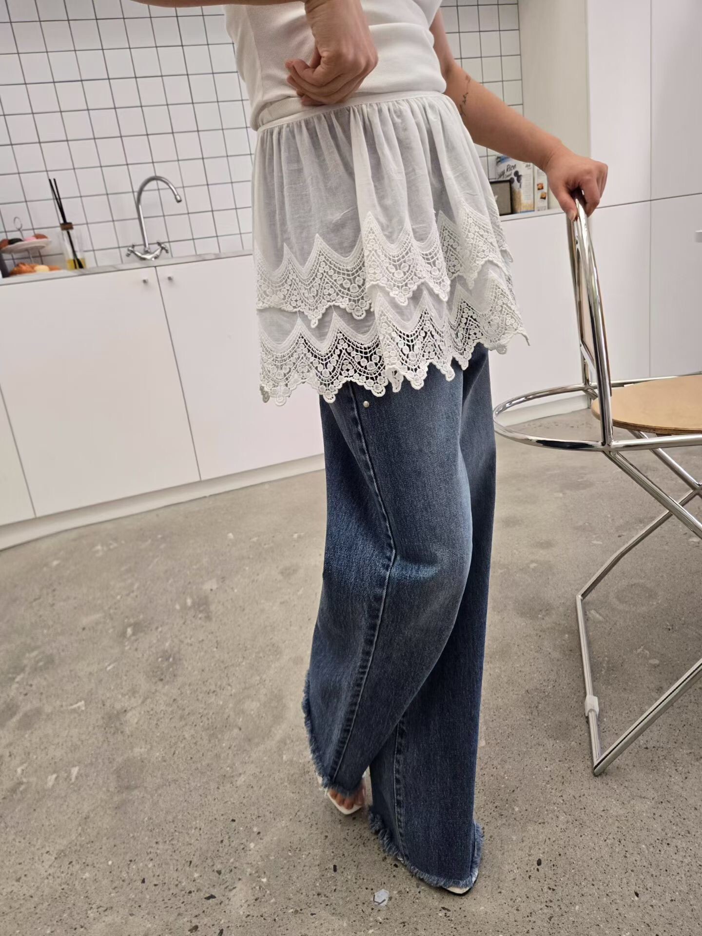 蕾絲造型小裙擺