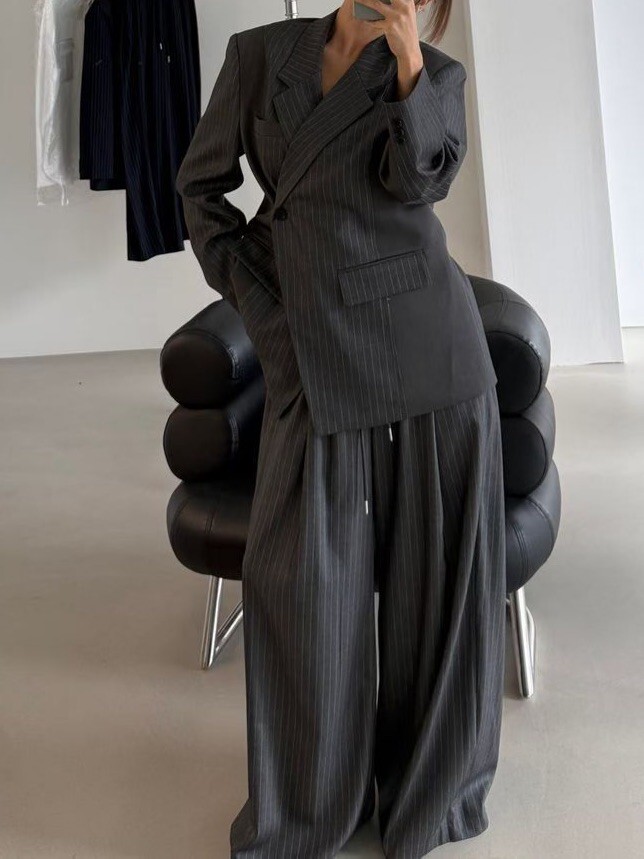 拼接直紋寬版西裝