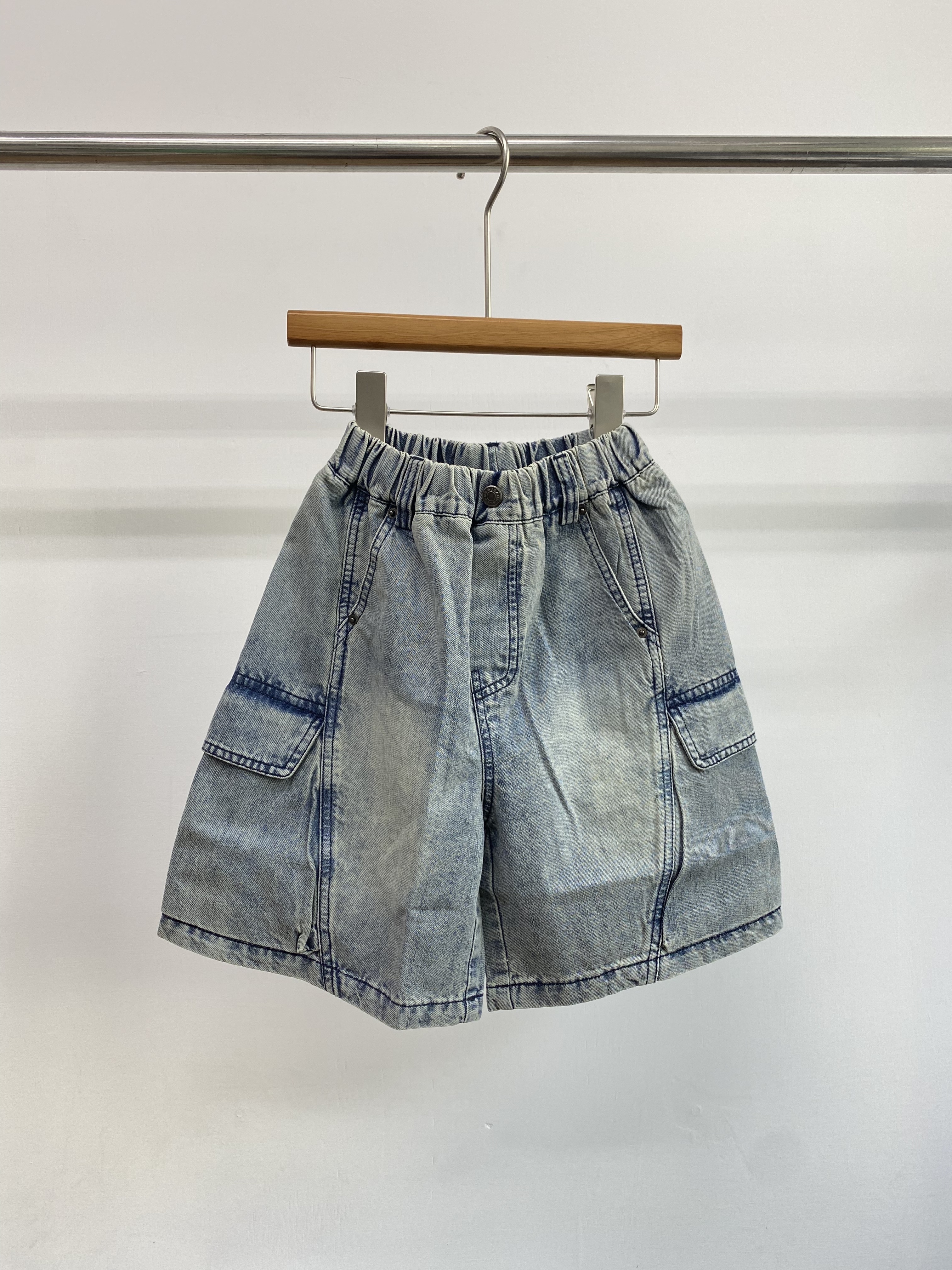 A04648設計師品牌牛仔工裝短褲