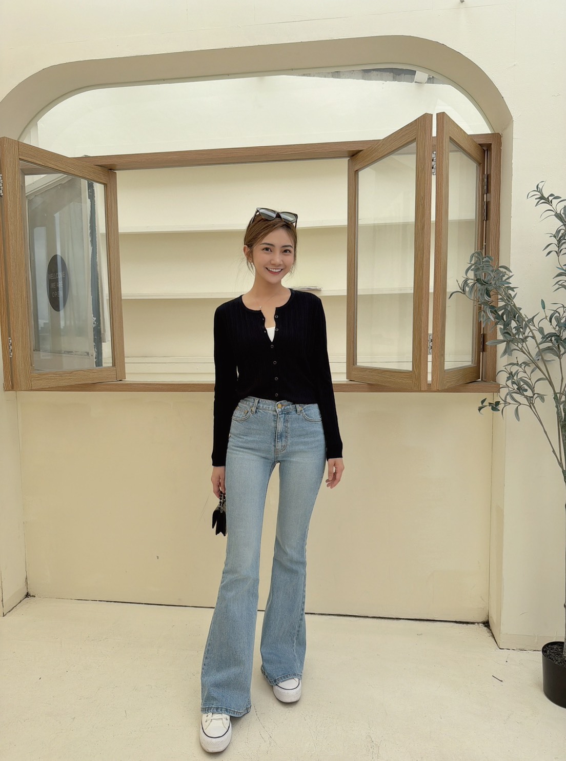 ［預購］🔥03.25春夏新品］韓版薄款絲排釦上衣（深藍/兩色，可當小外套）