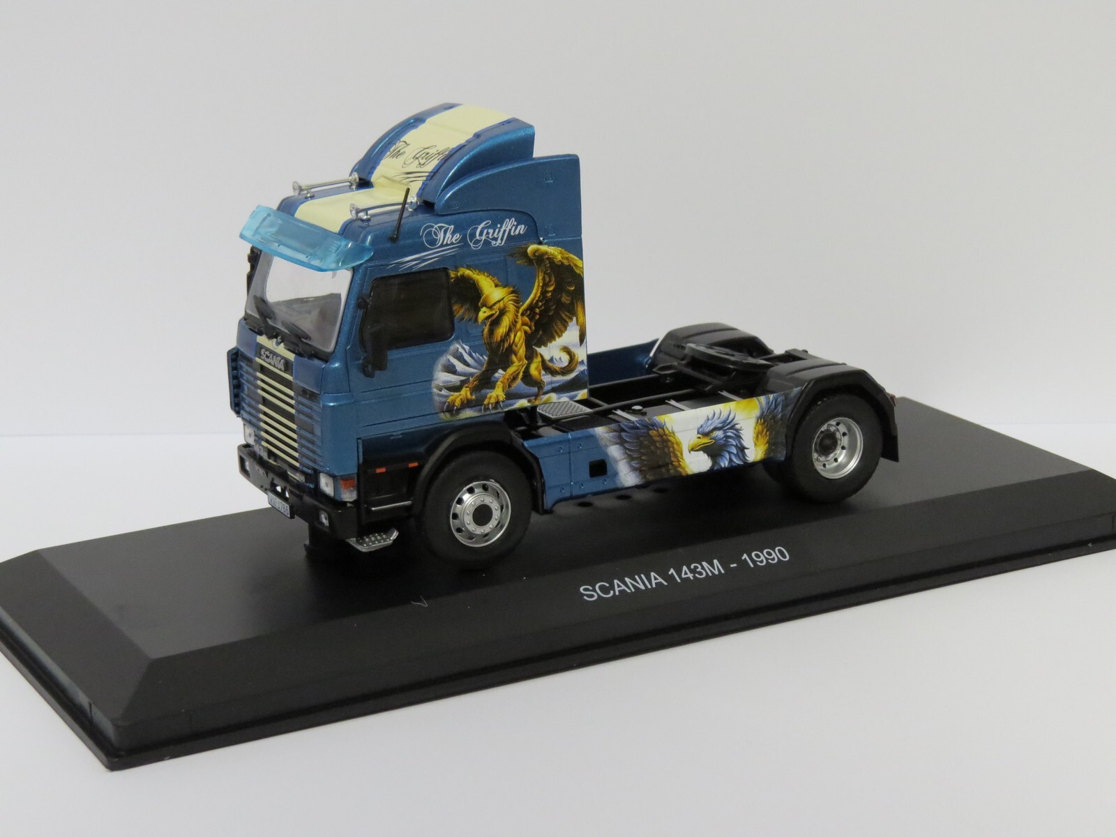 1/43 MAG Truck Tuning Collection -Scania 143M 1990 The Griffin Blister Pack (G1470004)